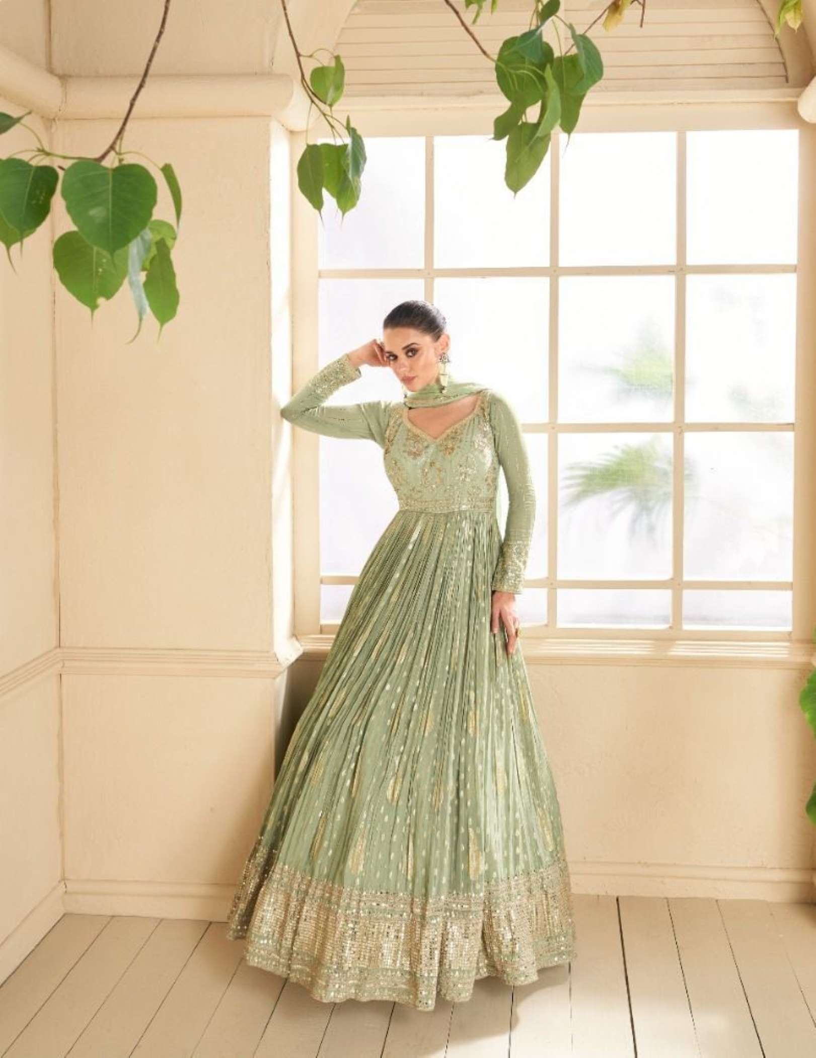 Sayuri Onaya Real Georgette Viscose Silk Gown With Dupatta