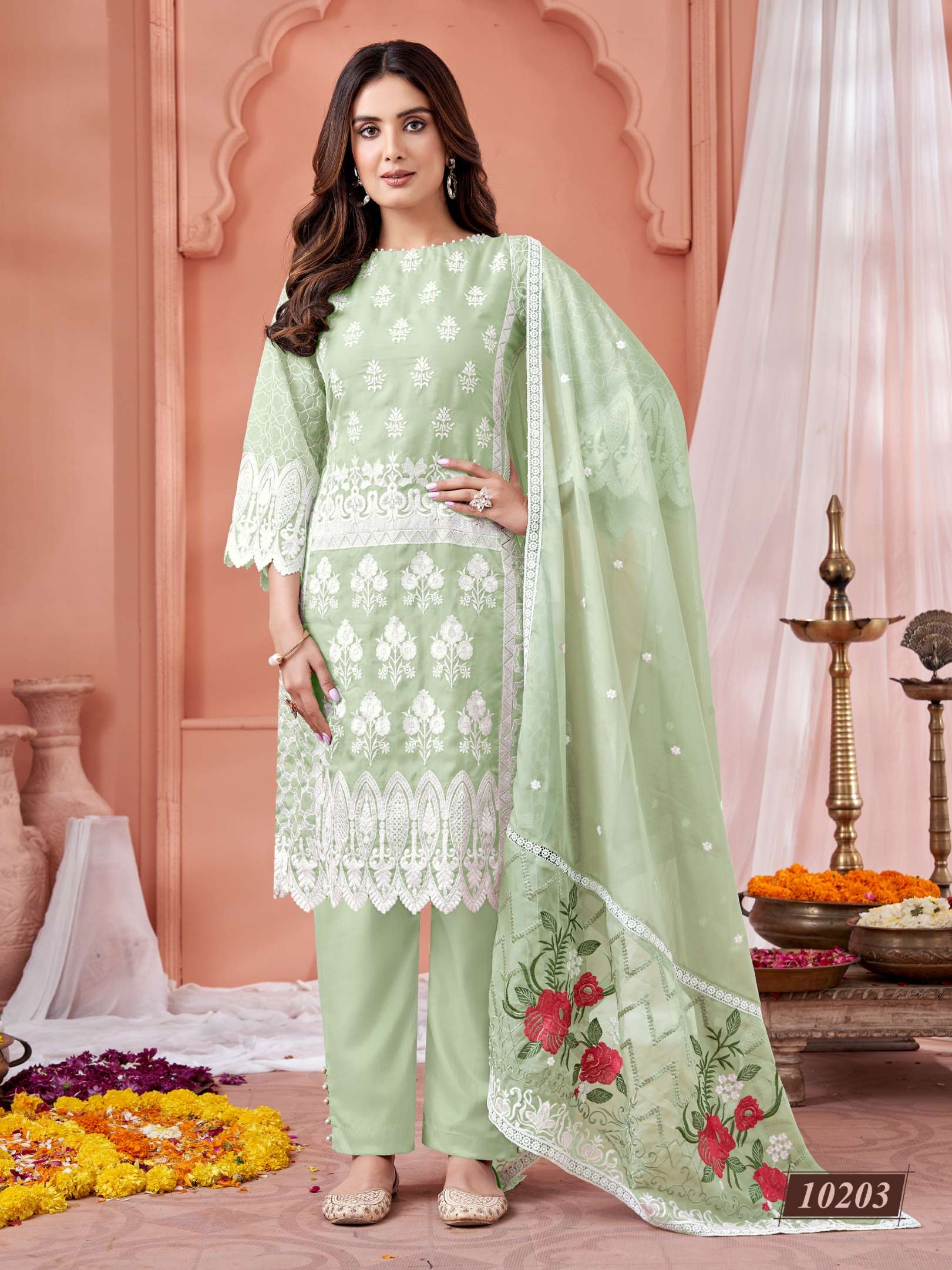 Sumshy Anjubaa Soft Organza Thread Work Pakistani Dress