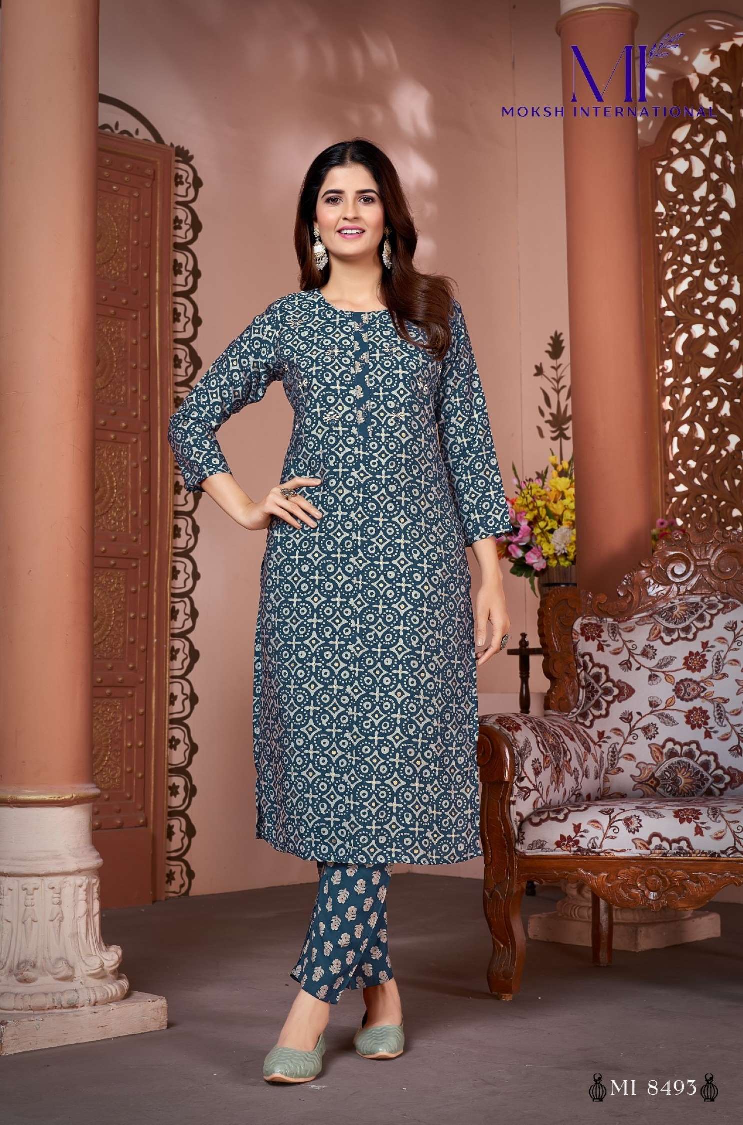 Moksh International Royal Silk Printed Kurti Pant