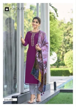 Kadlee Zarin Viscose Kurti Bottom With Dupatta