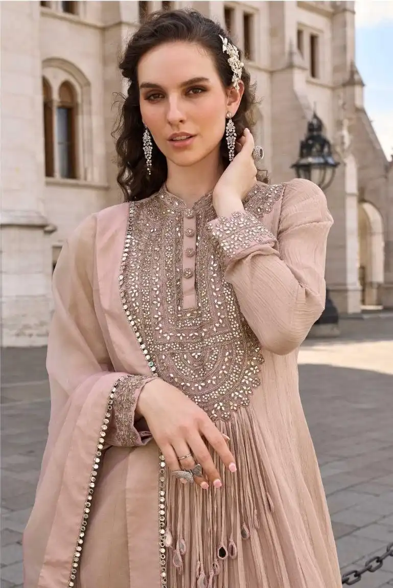 Sayuri Jhalak Chinon Wedding Gown 03 Pcs Set