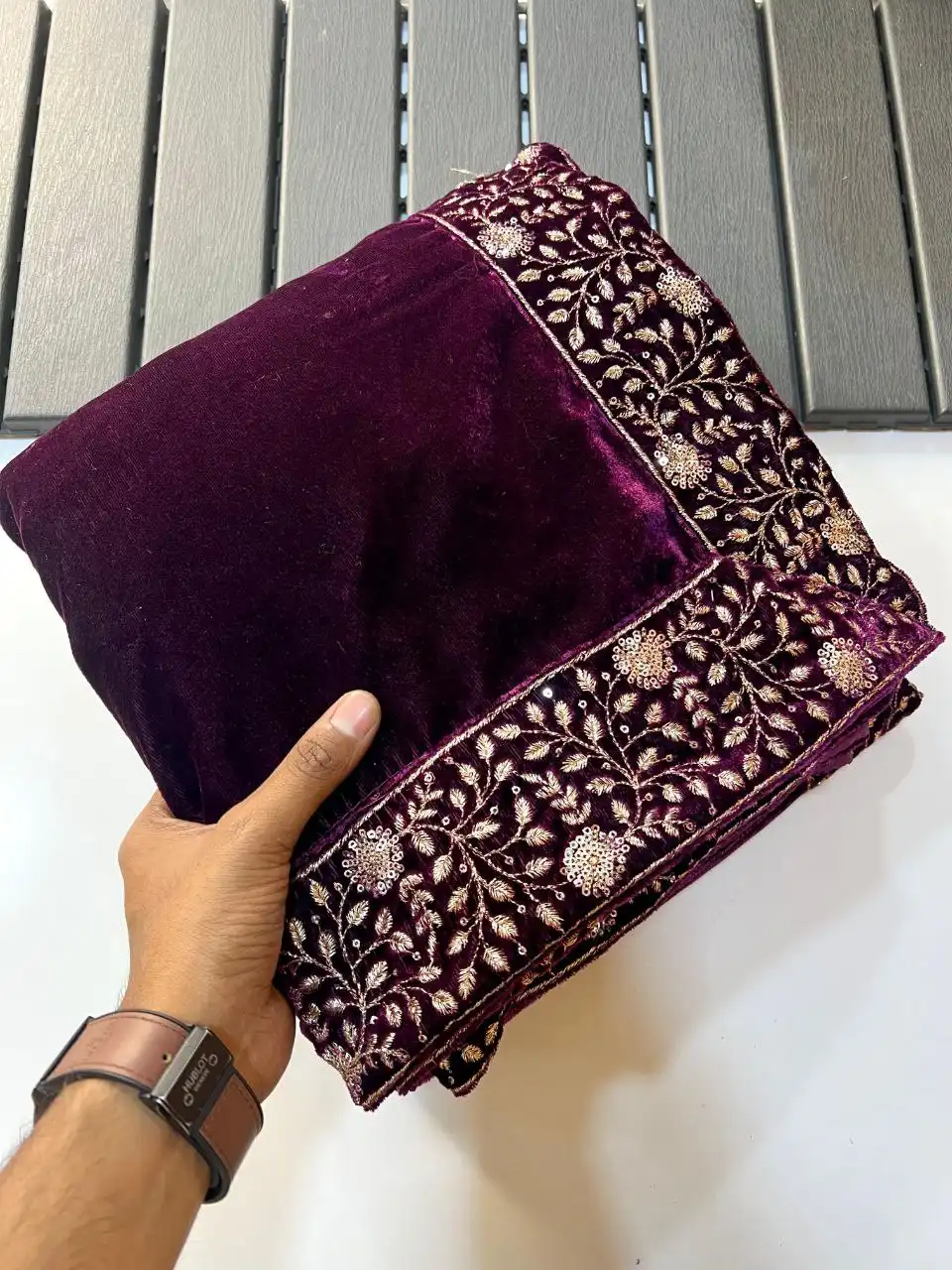 RC1 Vol 60 Heavy Velvet Party Wear Saree 04 Pcs Set