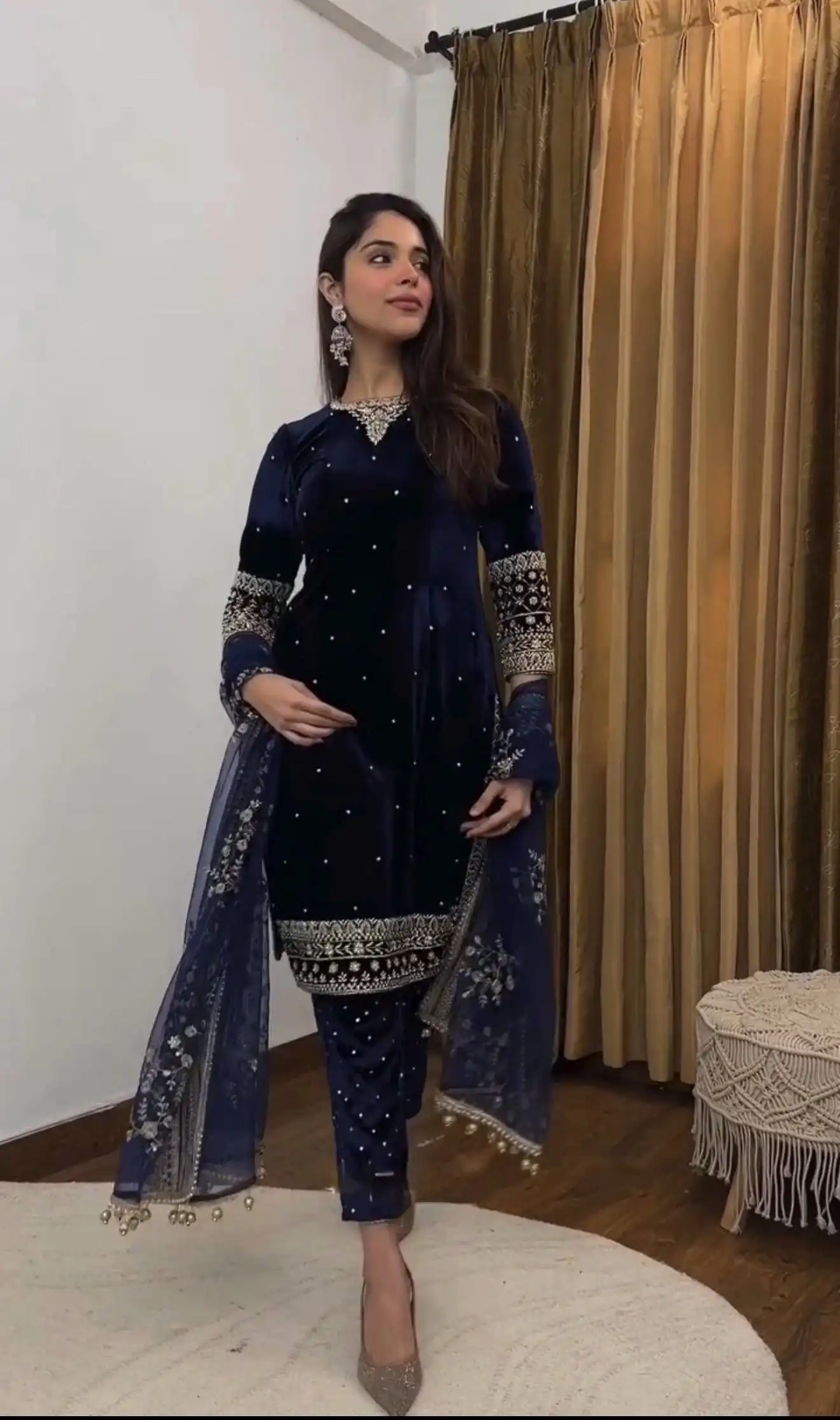 BV 410 Blue Velvet Kurti Pant With Dupatta 04 Pcs Set