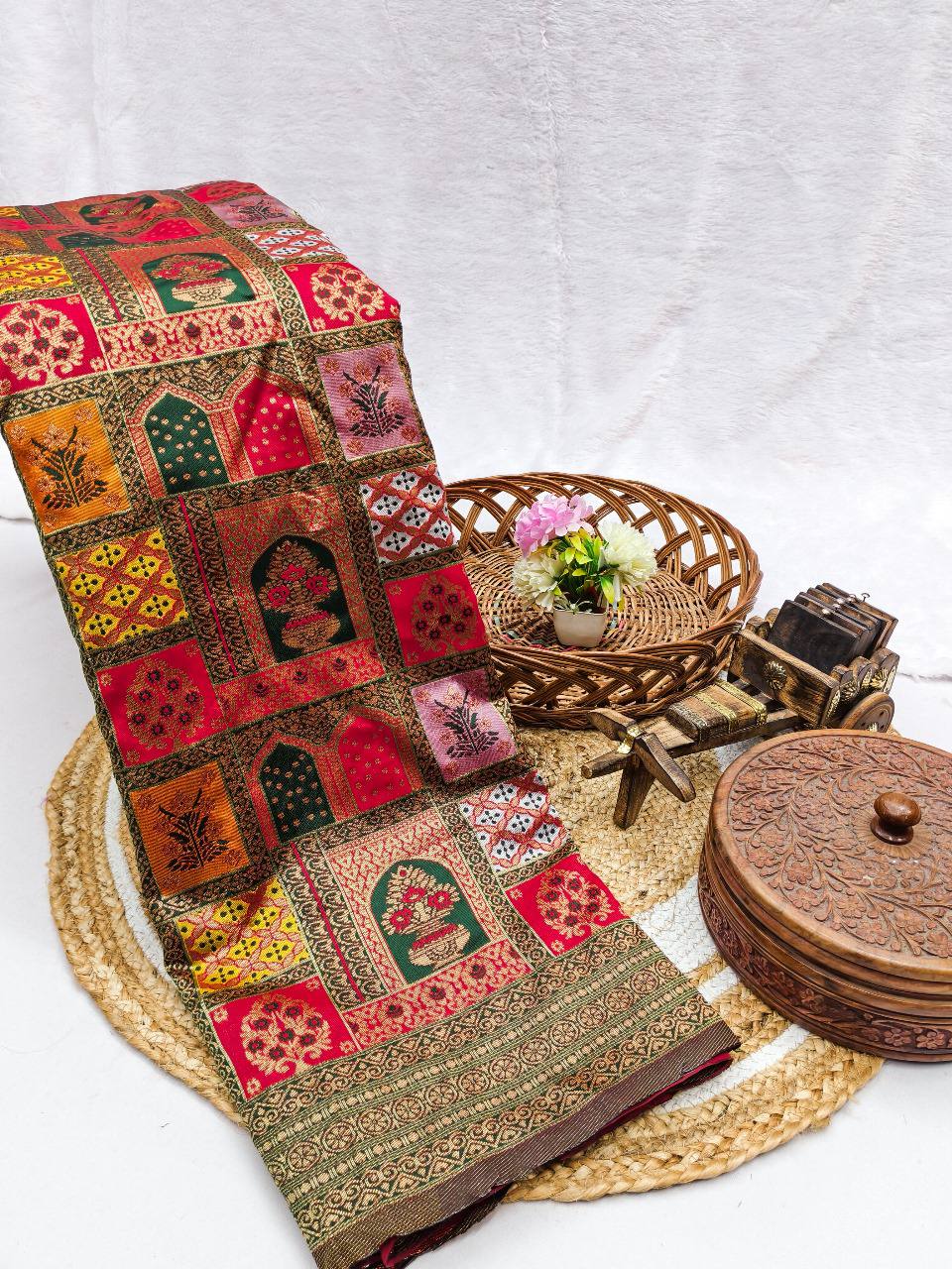 Laxmi 940 Organic Banarasi Saree 06 Pcs Set