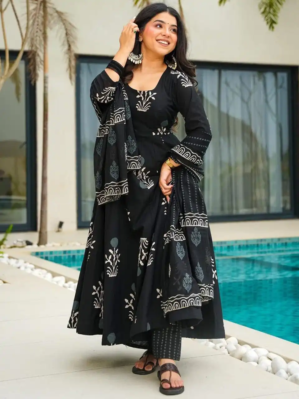 Aradhna 2049 Black Rayon Readymade Dress 05 Pcs Set