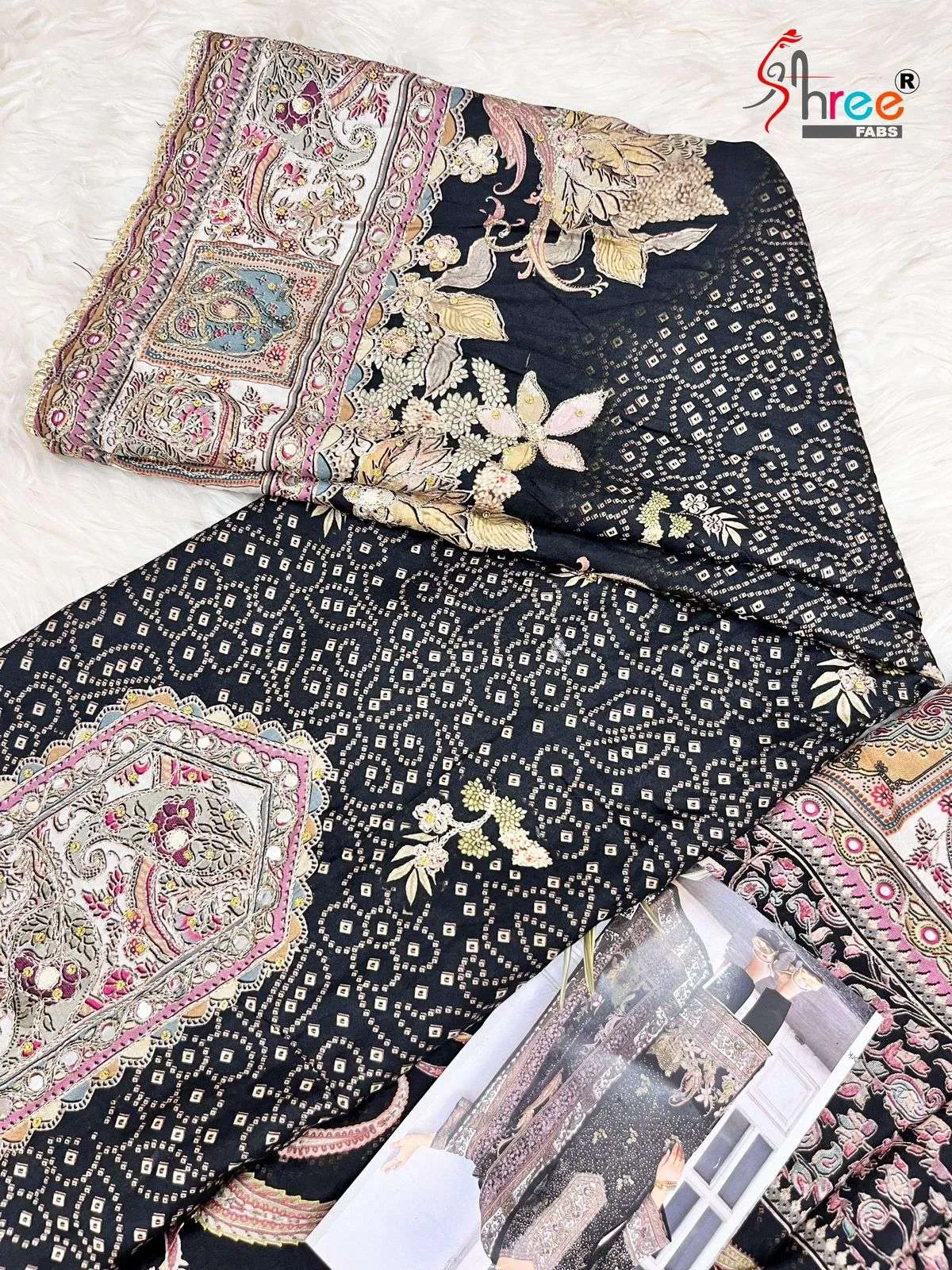 Shree Fab Design No - Kt - 296 Ef Pakistani Suits