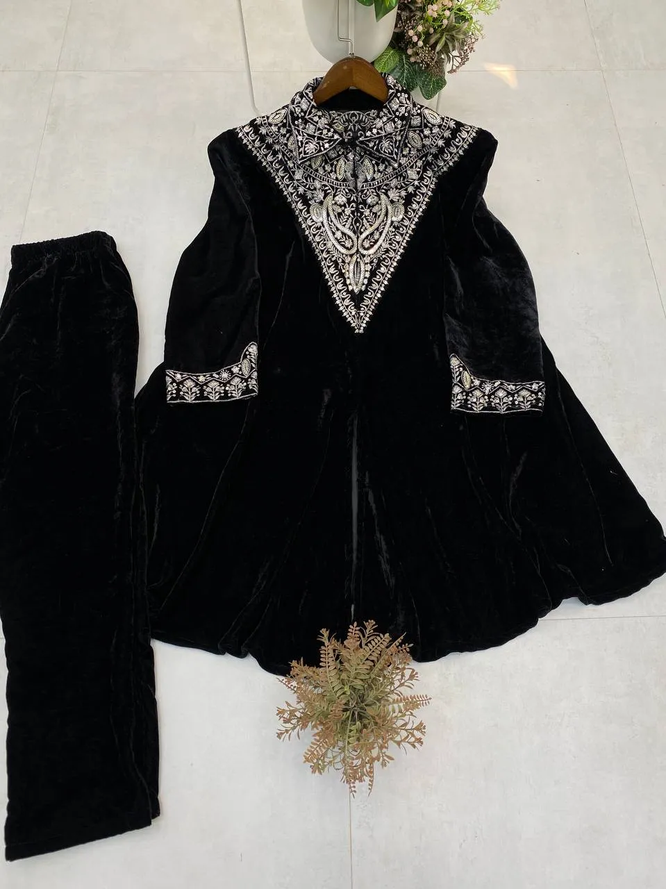 BV 413 Black Velvet Festival Winter Co Ord Set