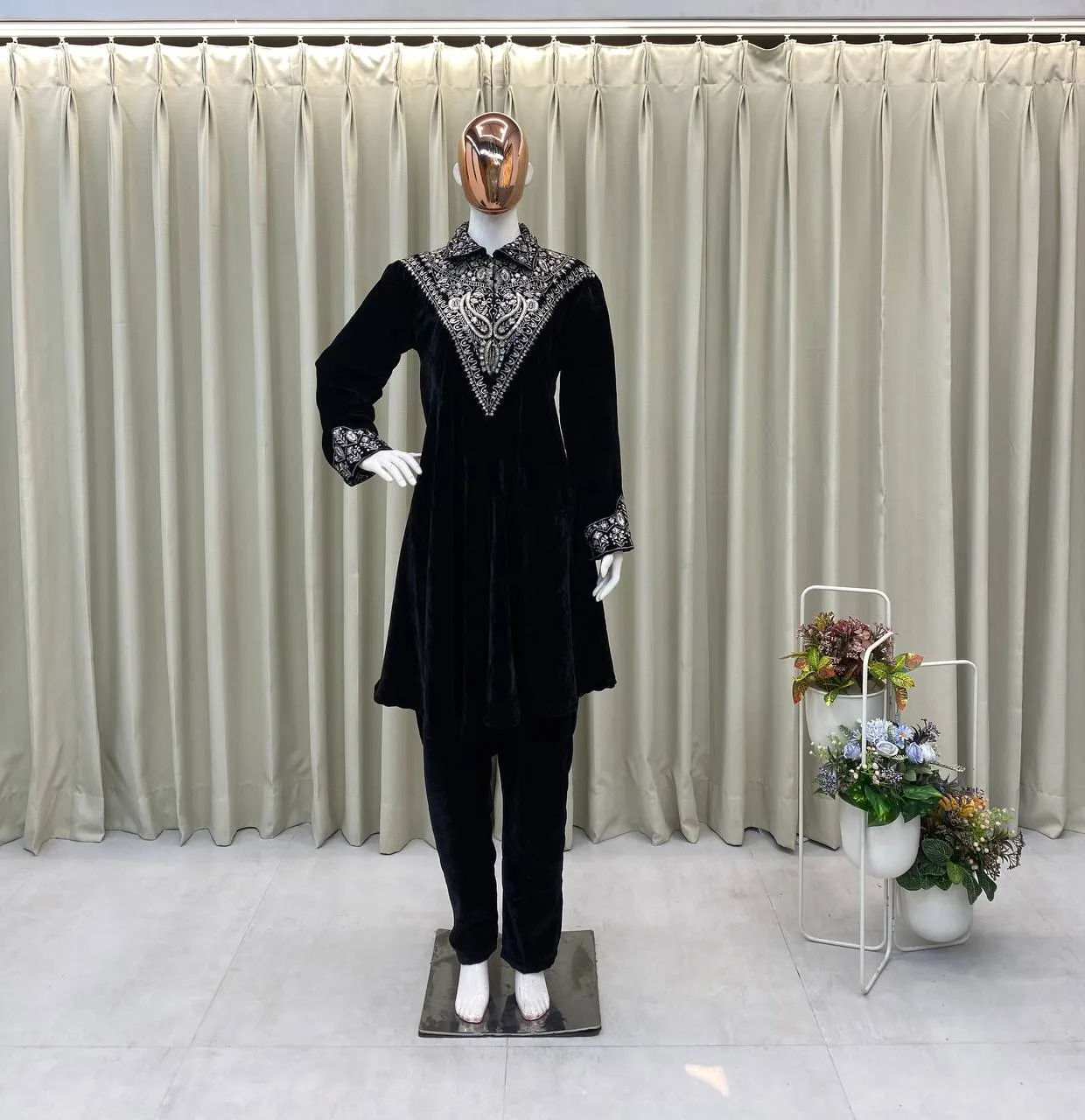 BV 413 Black Velvet Festival Winter Co Ord Set