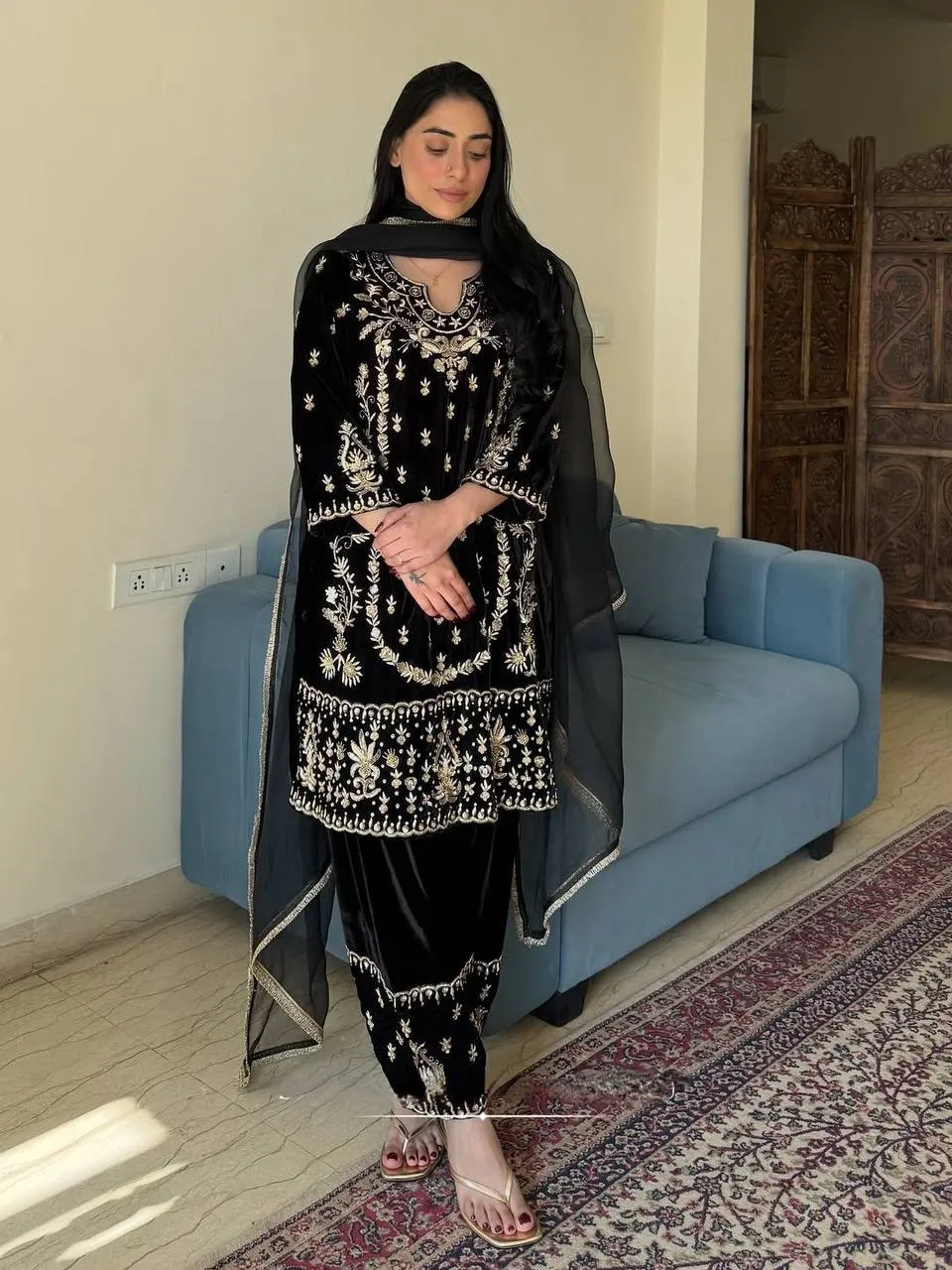 BV 431 Black Velvet Winter Readymade Dress