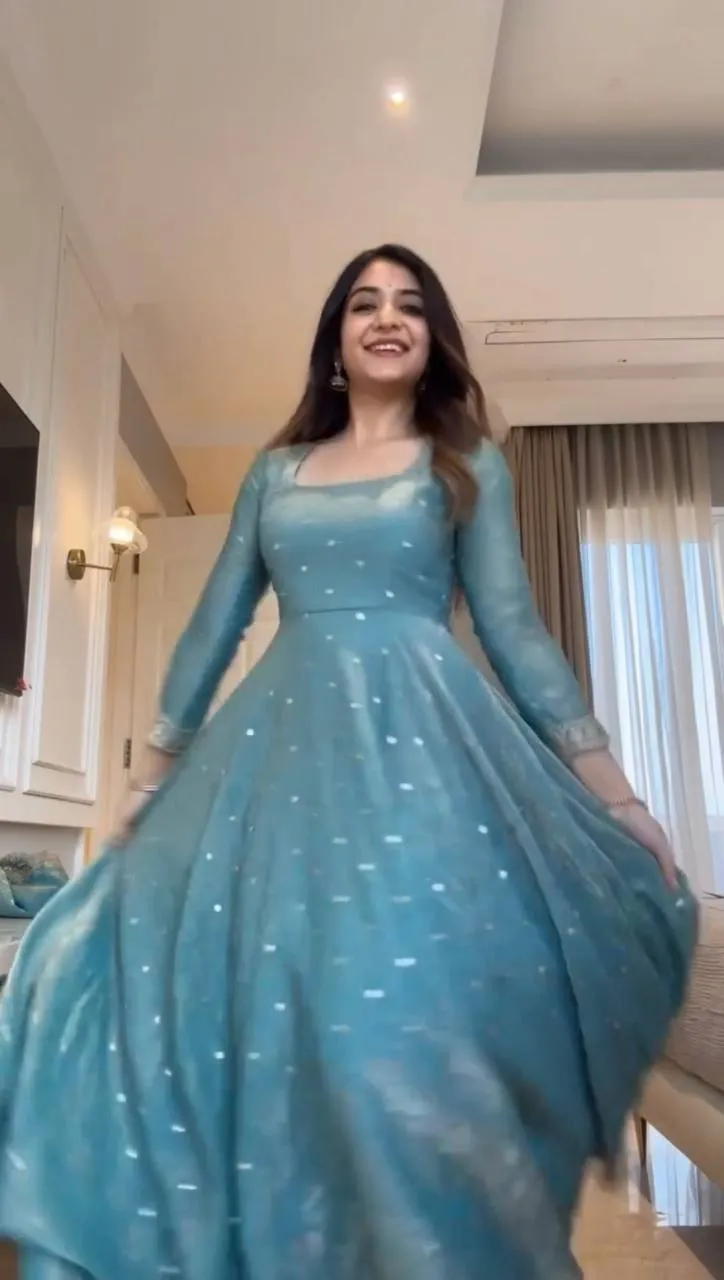 Deepika 5954 Fendy Silk Thread Sequnce Readymade Dress