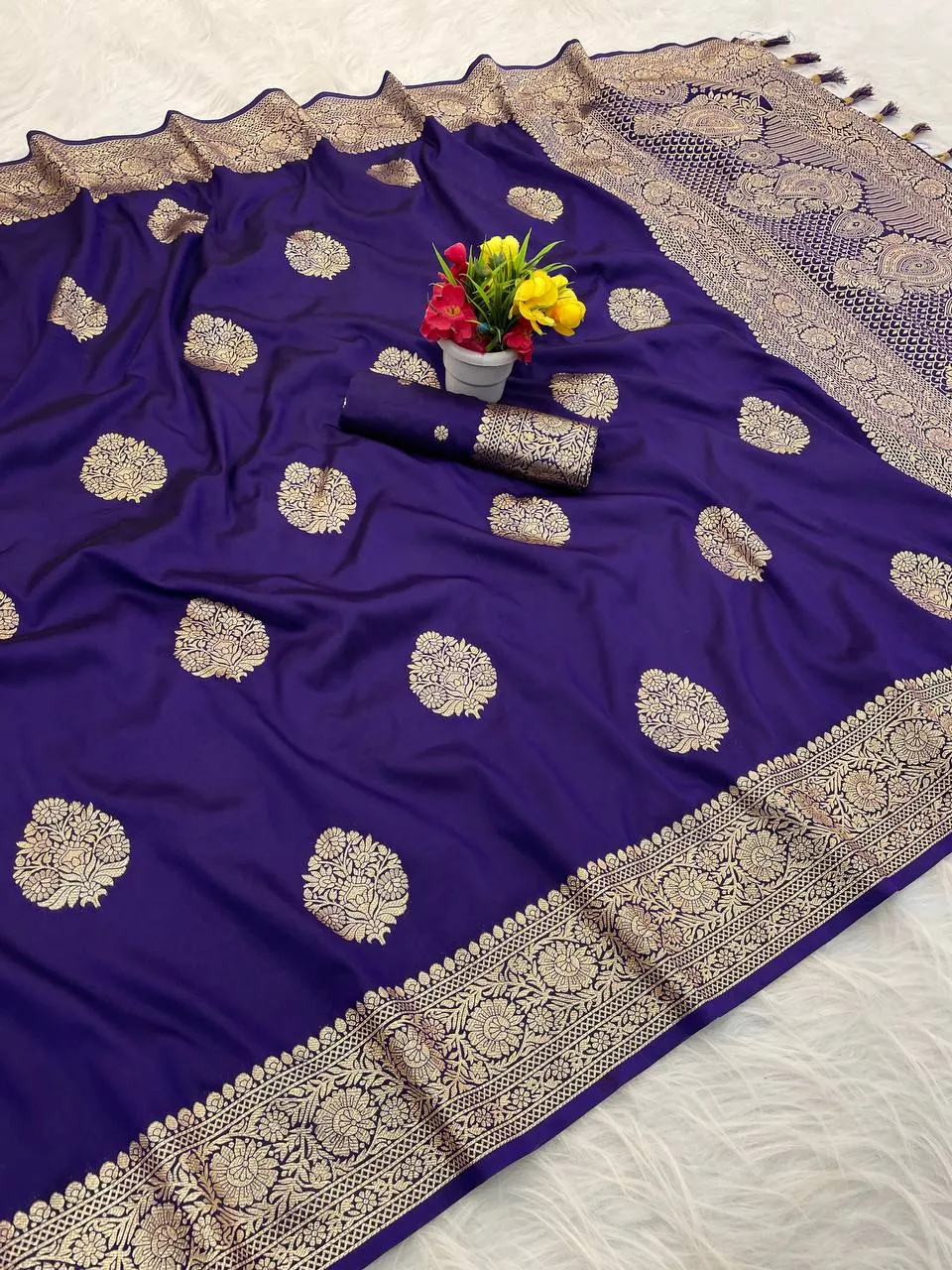 Laxmi 957 Banarasi Jari Soft Silk Festival Saree