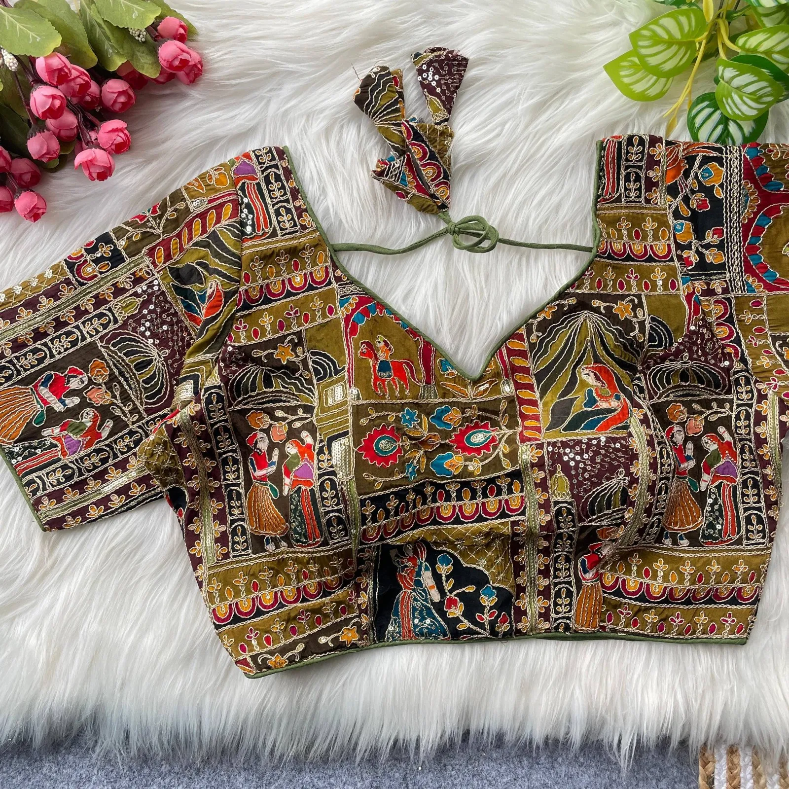 Mrunal Viscose Natural Creap Printed Wedding Readymade Blouse