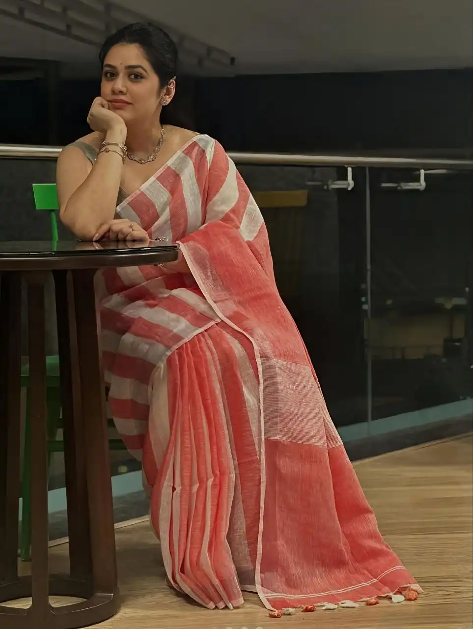 Subh 620 Linen With Silver Jari Saree Below 1000