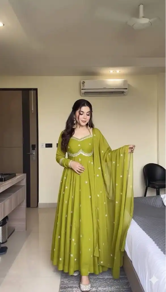 Alia 532 Fox Georgette Readymade Dress Collection