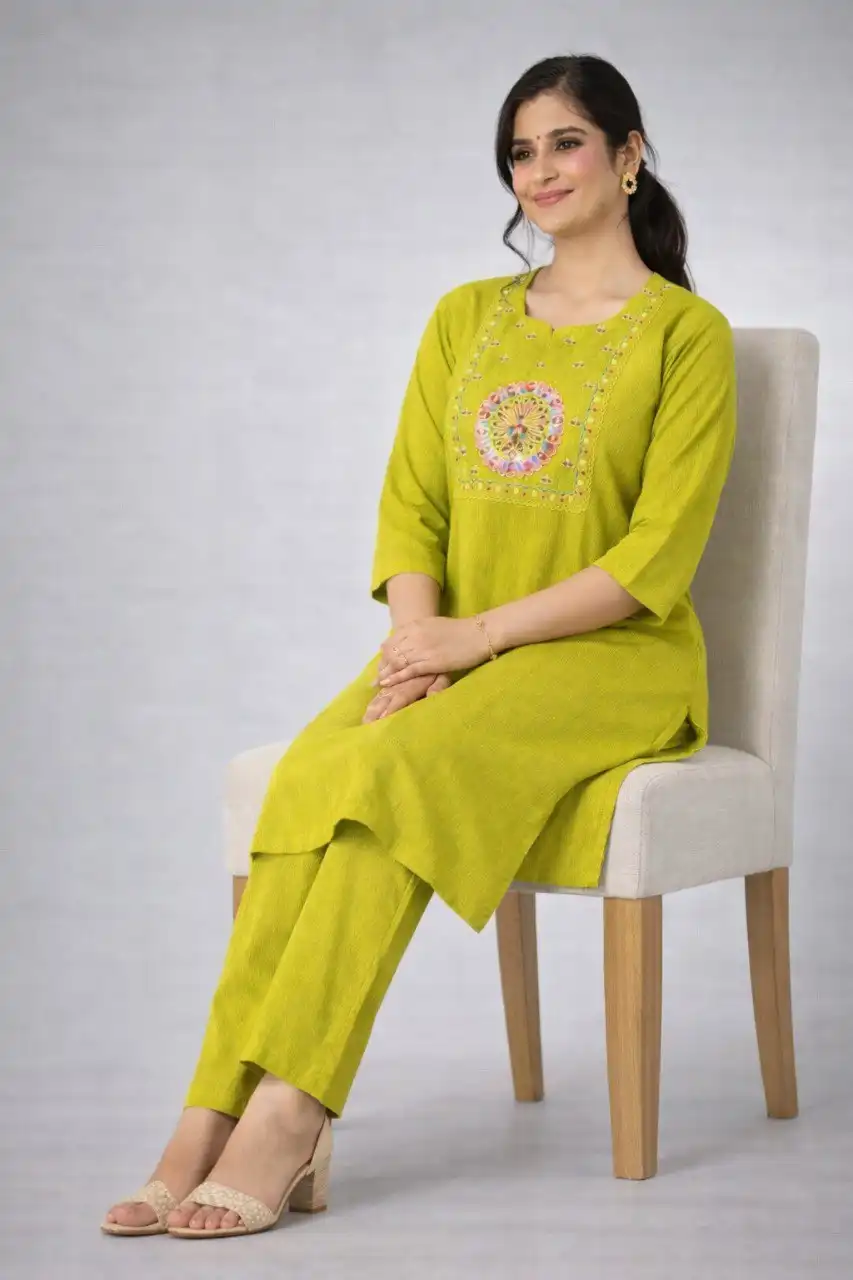 SCT 1070 Cotton Blend Embroidery Top With Bottom