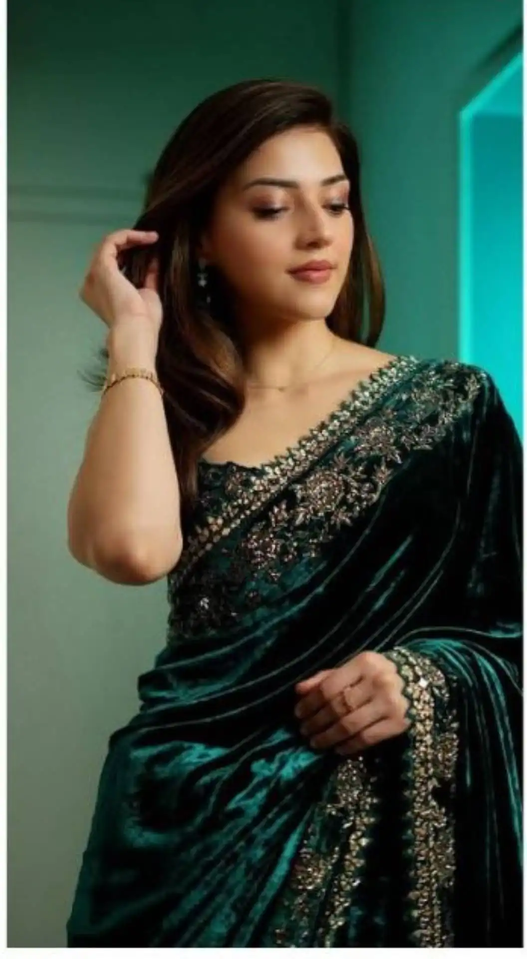 RC1 6044 Bollywood Saree Wholesale Market