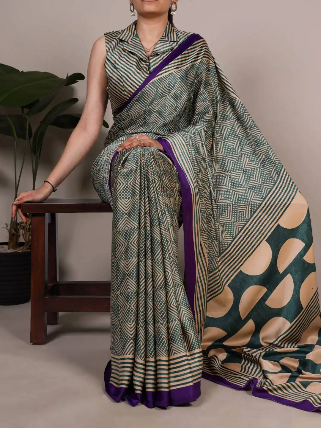 WMN 7207 Printed Saree Wholesale Market in India