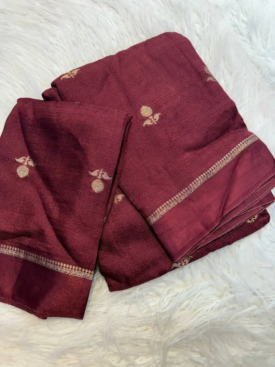 Laxmi 986 Best Wholesale Saree Market In Surat