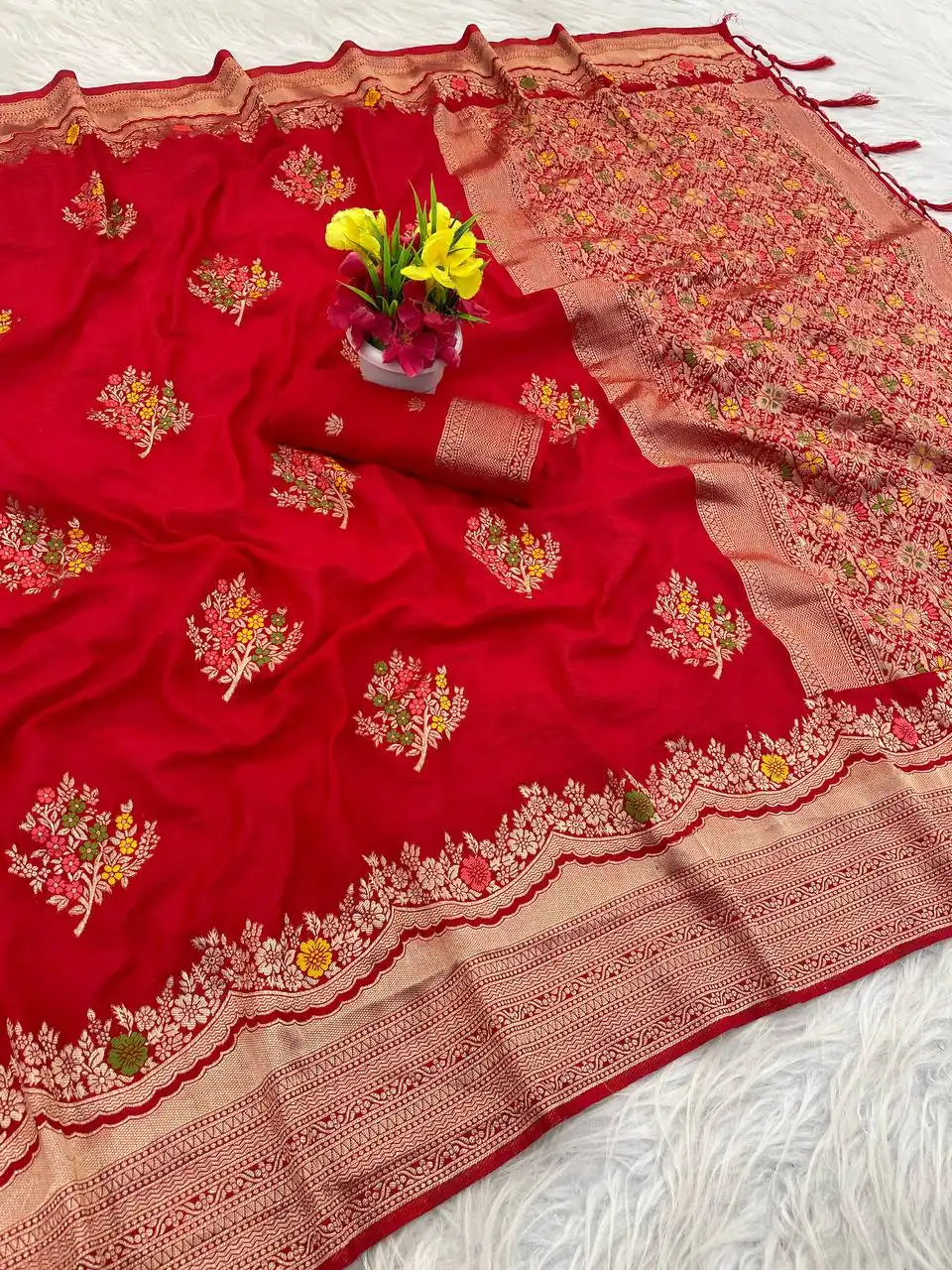 Laxmi 977 Sarees Manufacturer In Surat