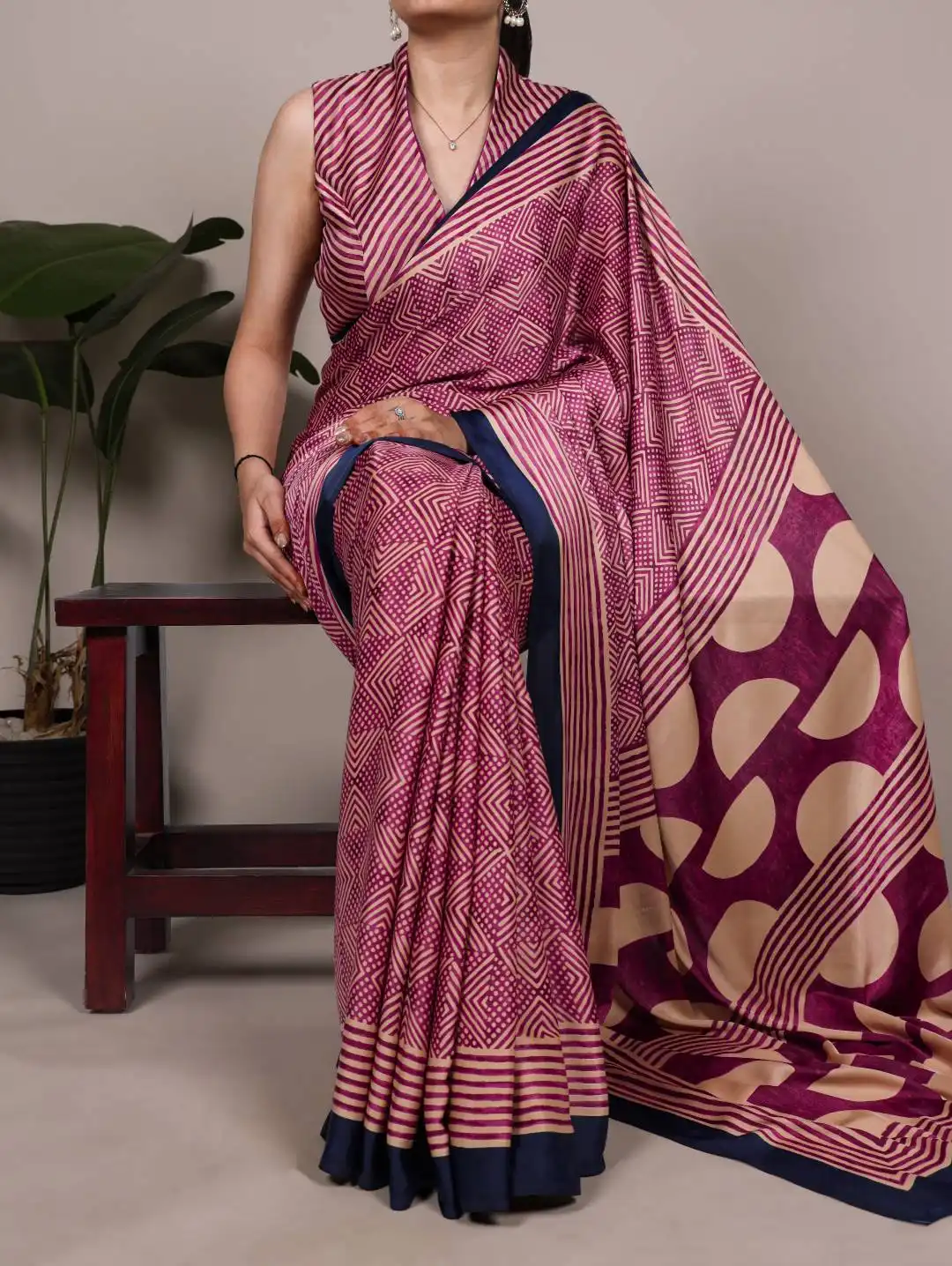 WMN 7207 Printed Saree Wholesale Market in India