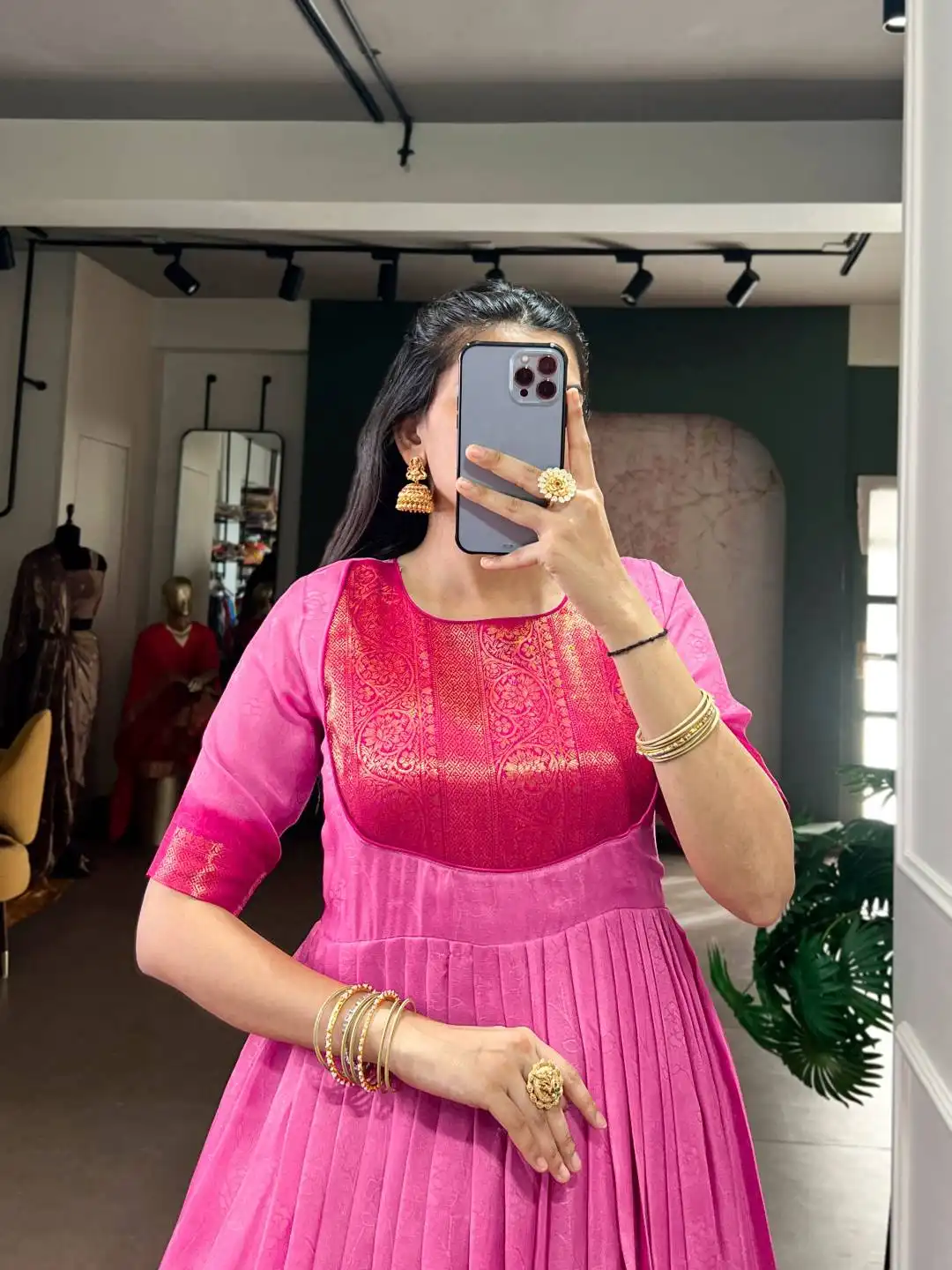 WMN 5012A Gown Wholesale Market In Surat