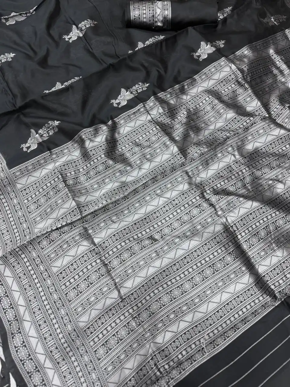 Laxmi 998 Bollywood Designer Saree Online