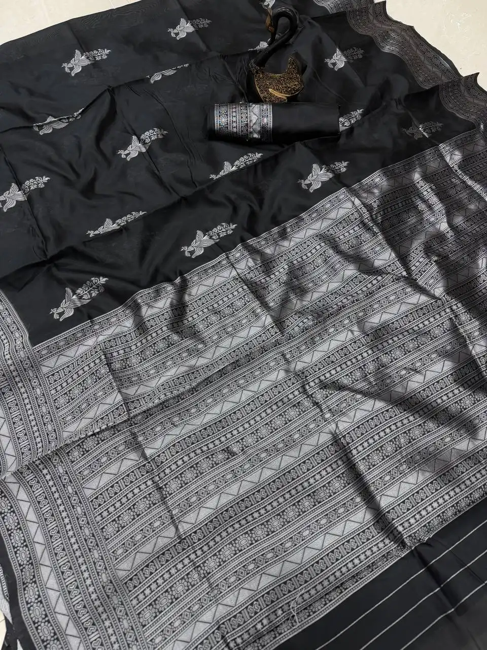 Laxmi 998 Bollywood Designer Saree Online