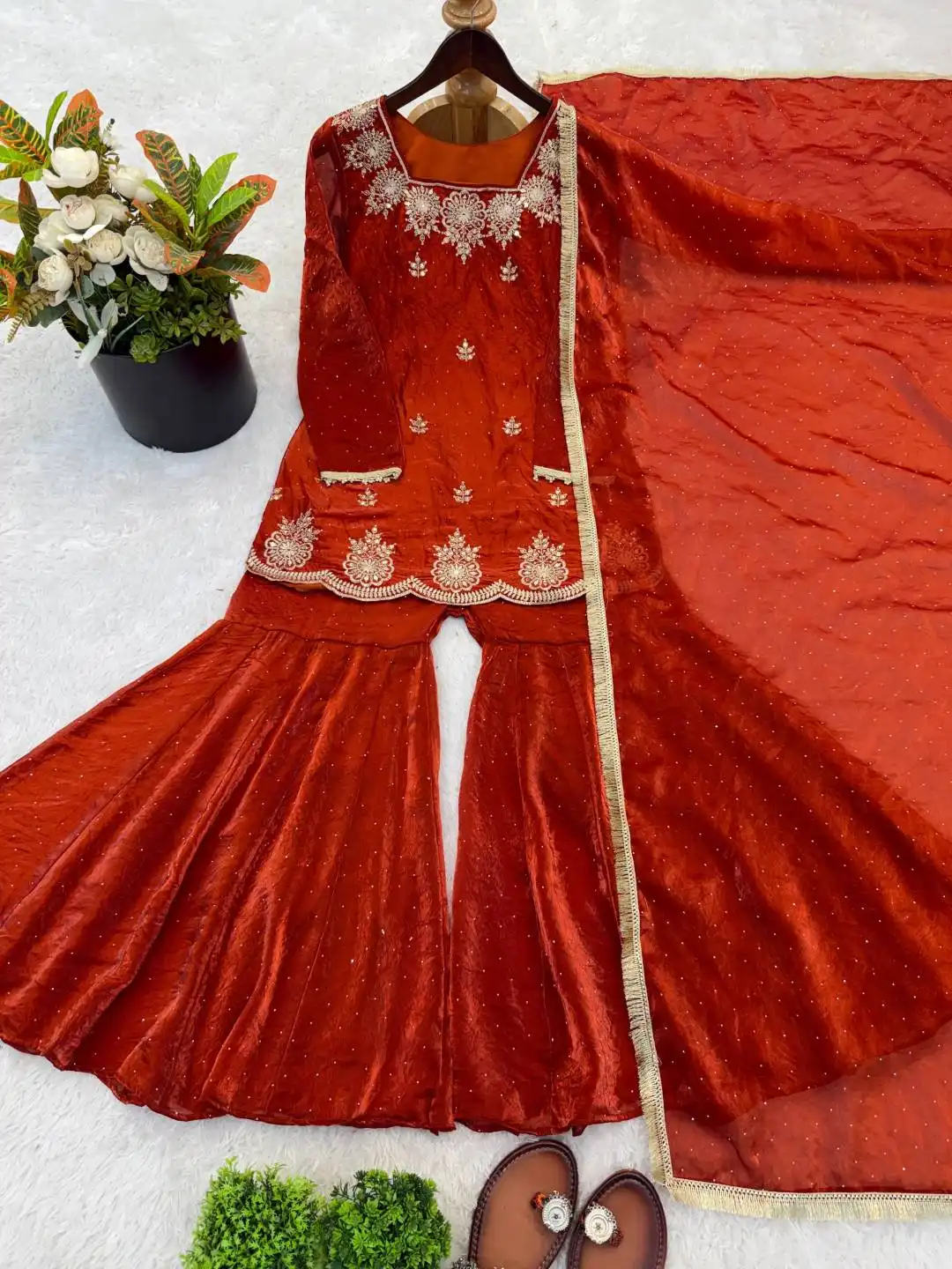 Sabina 3166 Sharara Suit With Zarkan Diamond Work