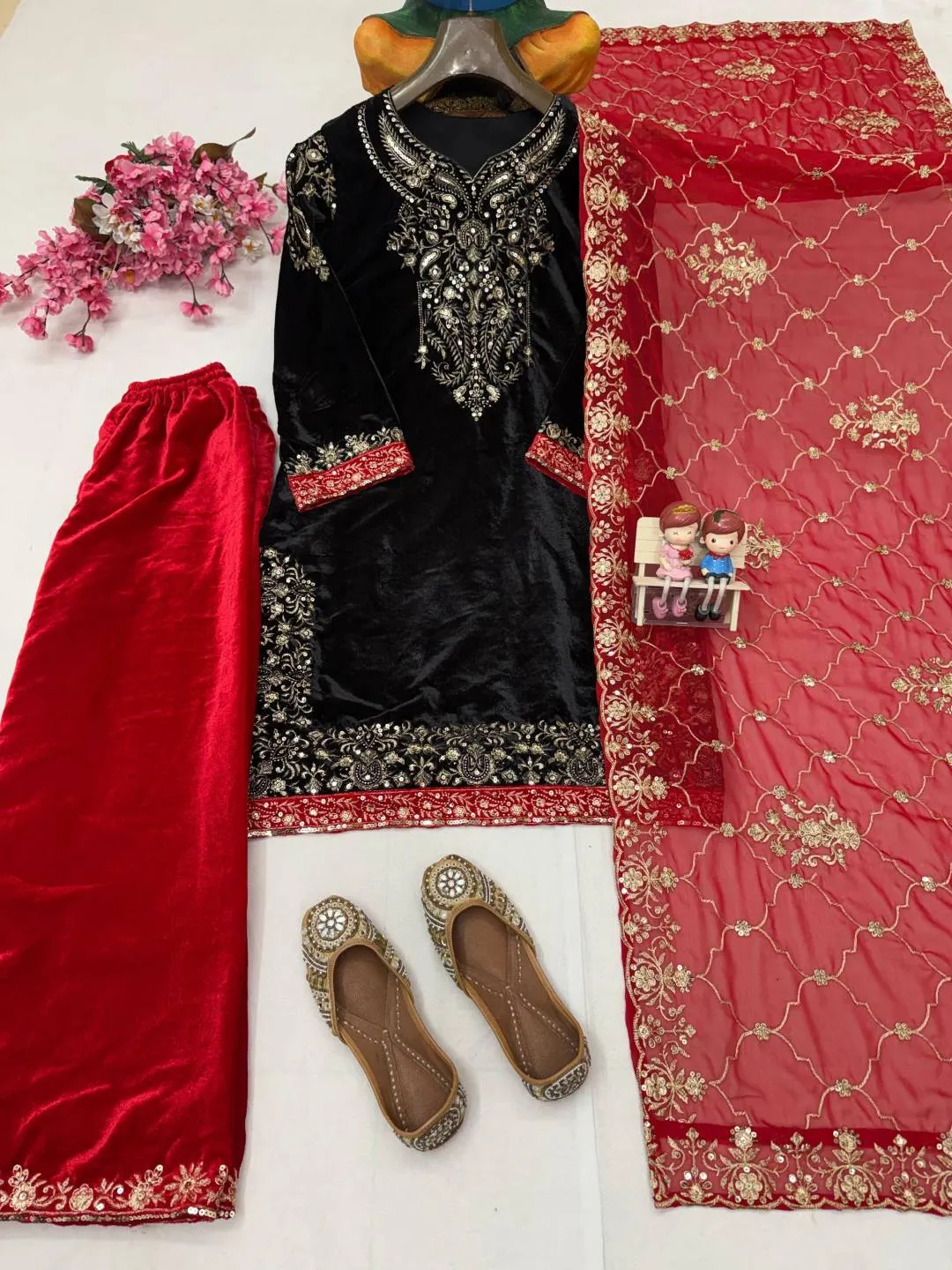 C585 1410 Velvet Zari Embroidery Party Wear Pakistani Suit Wholesale Surat