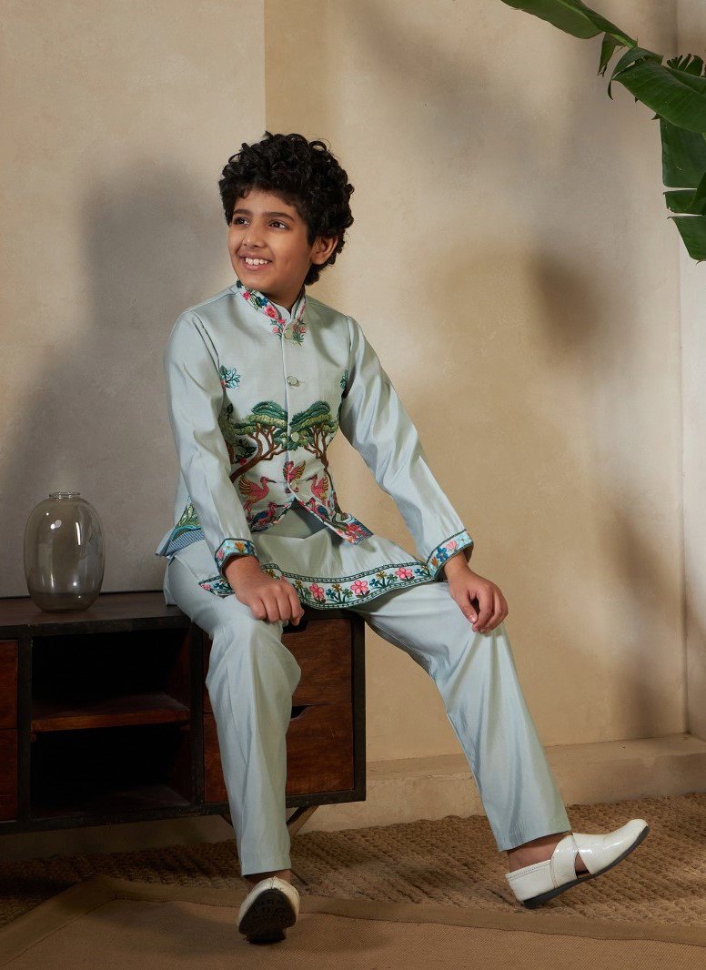 Clleora Royal Vantara Viscose Silk Embroidered Work Kurta Pant And Koti Wholesale