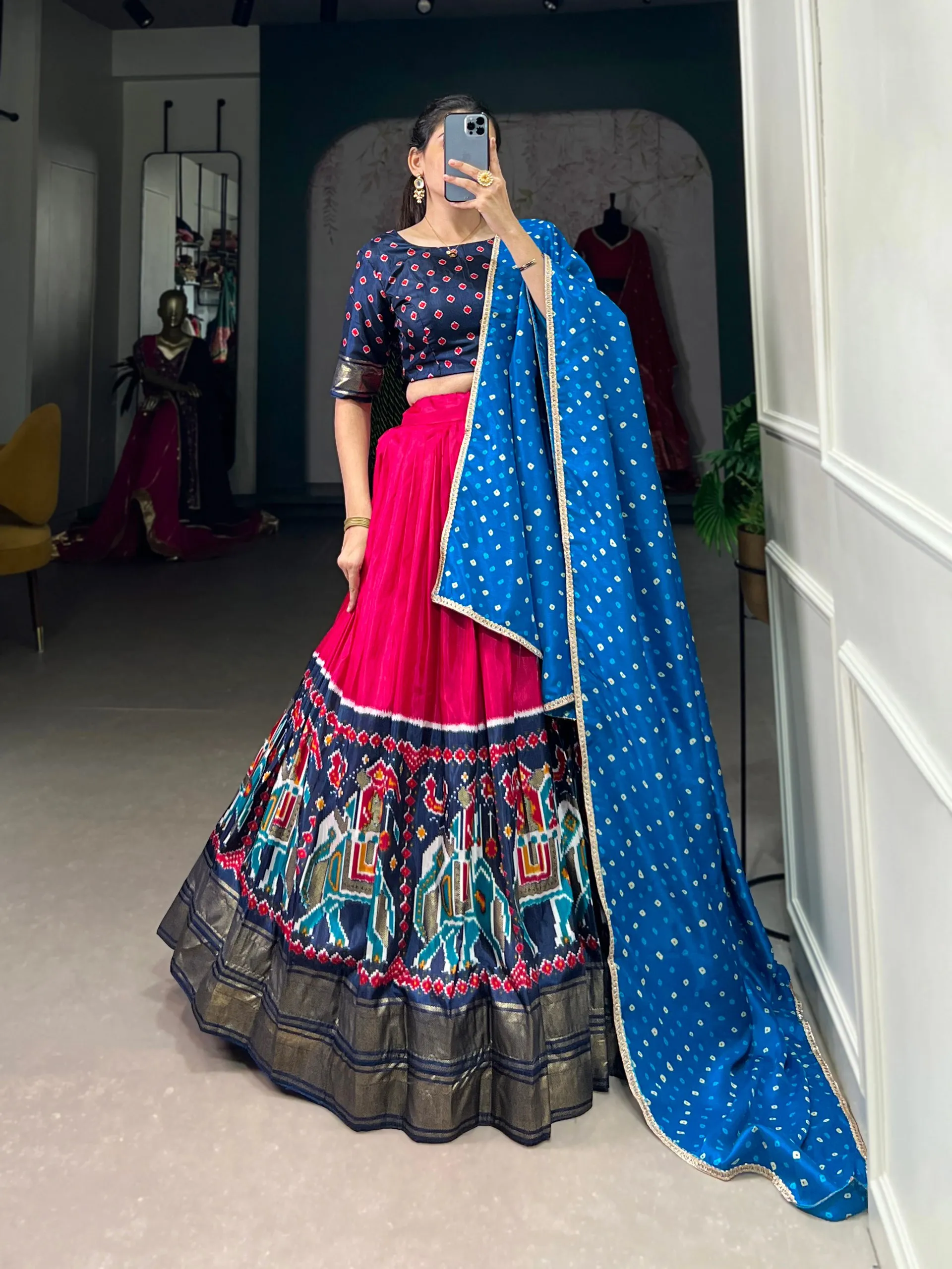 WMN 1623 Dola Silk Patola Lehenga Choli Wholesale