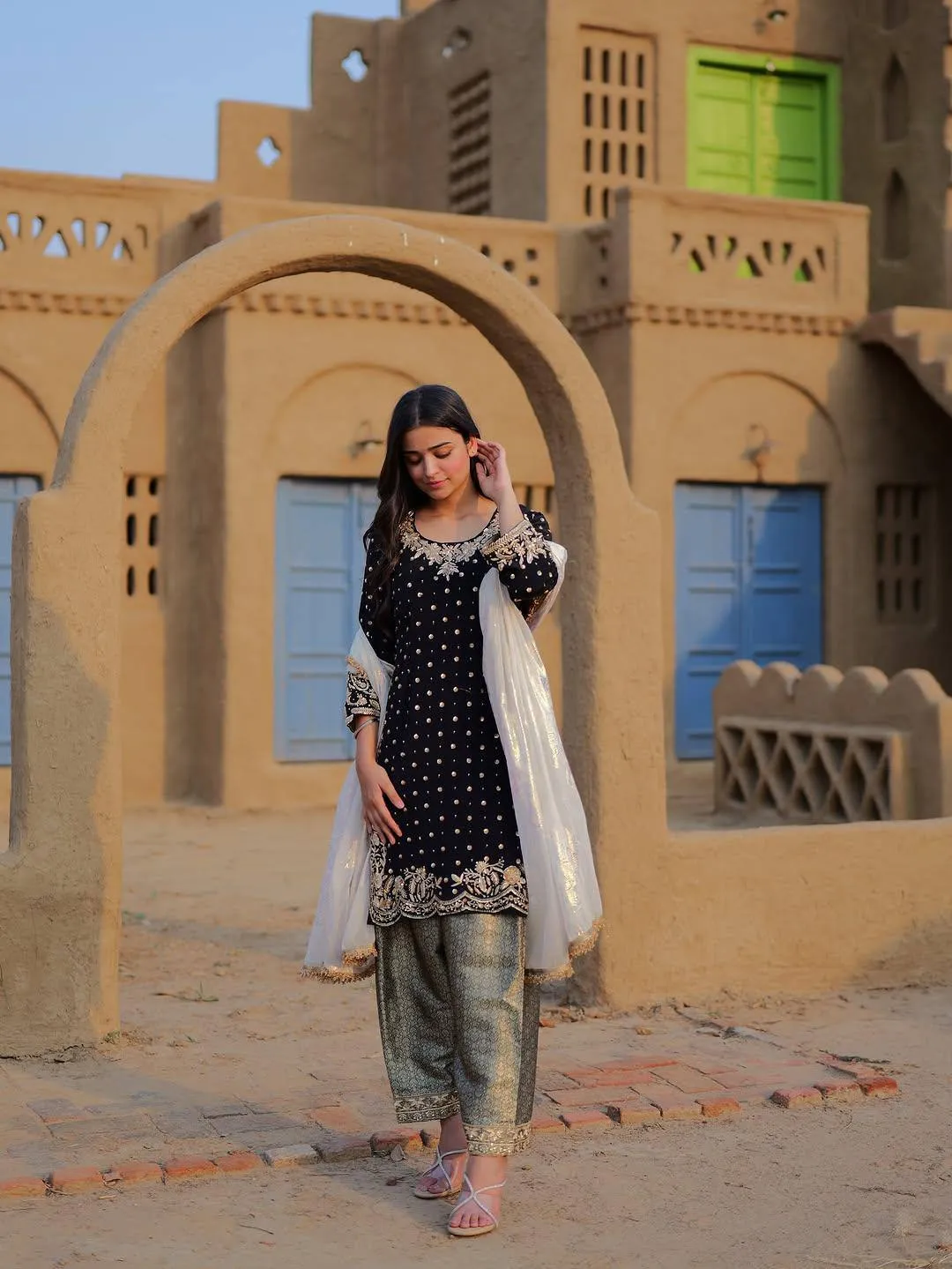 C585 1401 Velvet Sequins Zari Work Salwar Suit Wholesale Surat