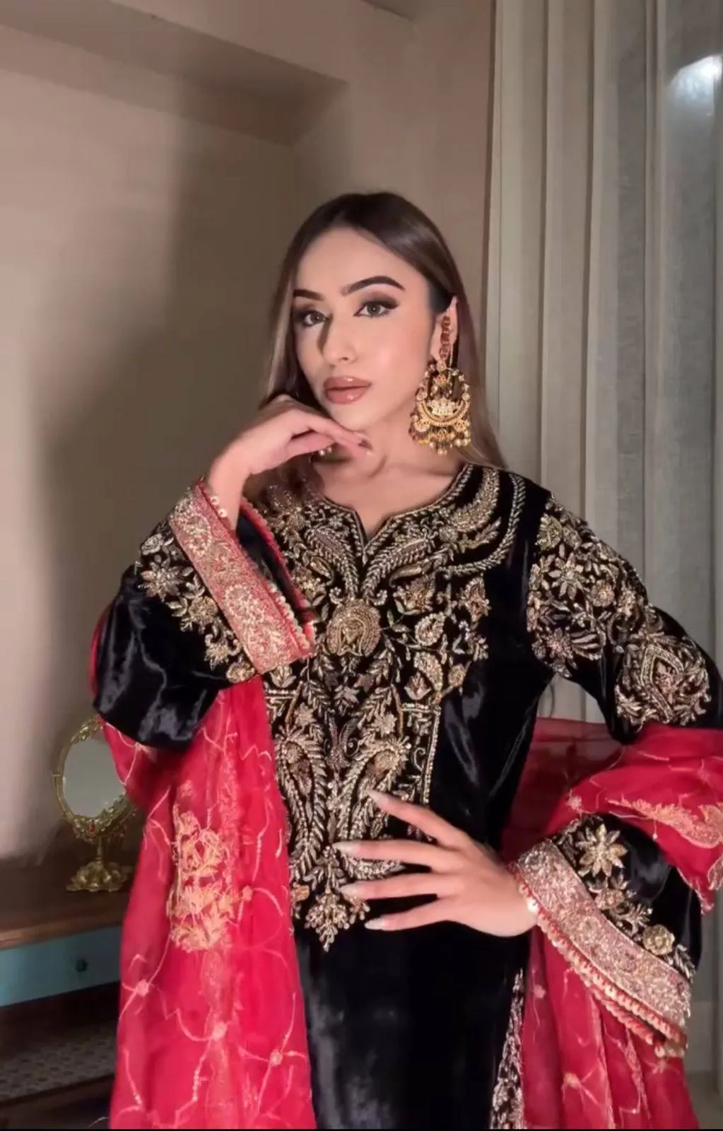 Beautiful C585 1410 Velvet Zari Embroidery Party Wear Pakistani Suit Wholesale Surat 2026