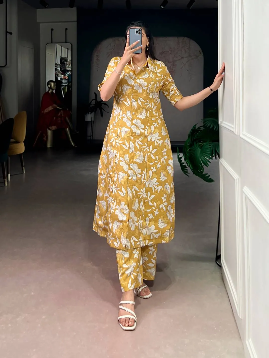 Launching WMN 4702 P.V. Chanderi Printed Foil Work Co Ord Set Wholesale 2026