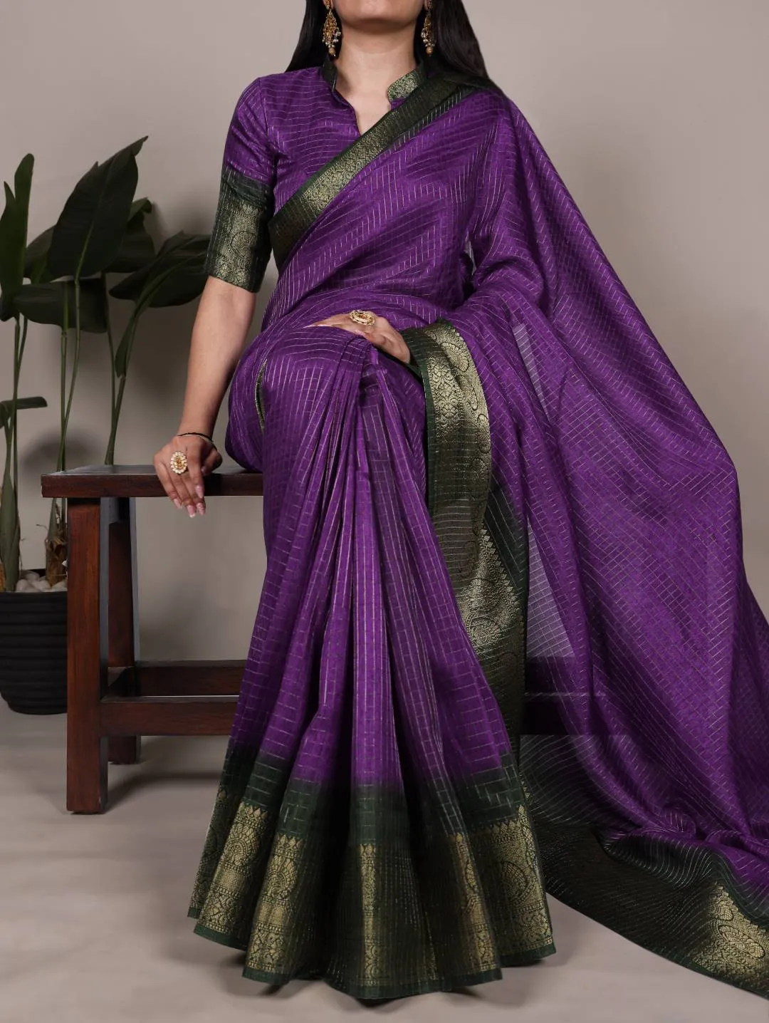 Buy WMN 7906 Dola Chex Zari Weaving Work Saree Wholesale 2026
