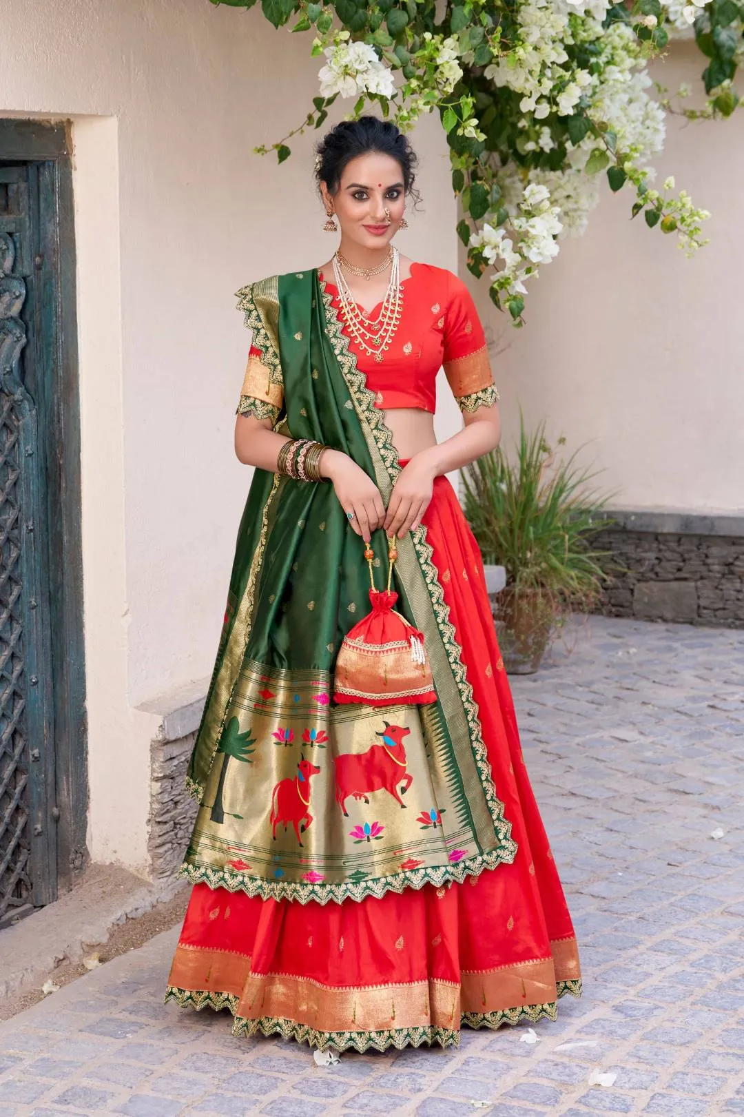 Latest WMN 2014 Jacquard Silk Weaving Party Wear Lehenga Choli Wholesale 2026