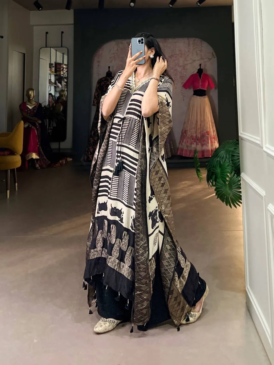 Stylish WMN 3022 Viscose Zari Hand Work Western Wholesale 2026