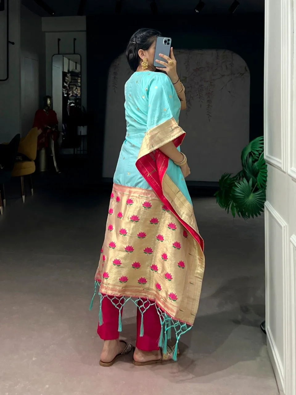 Beautiful WMN 3802 Jacquard Zari Weaving Work Western Wholesale 2026