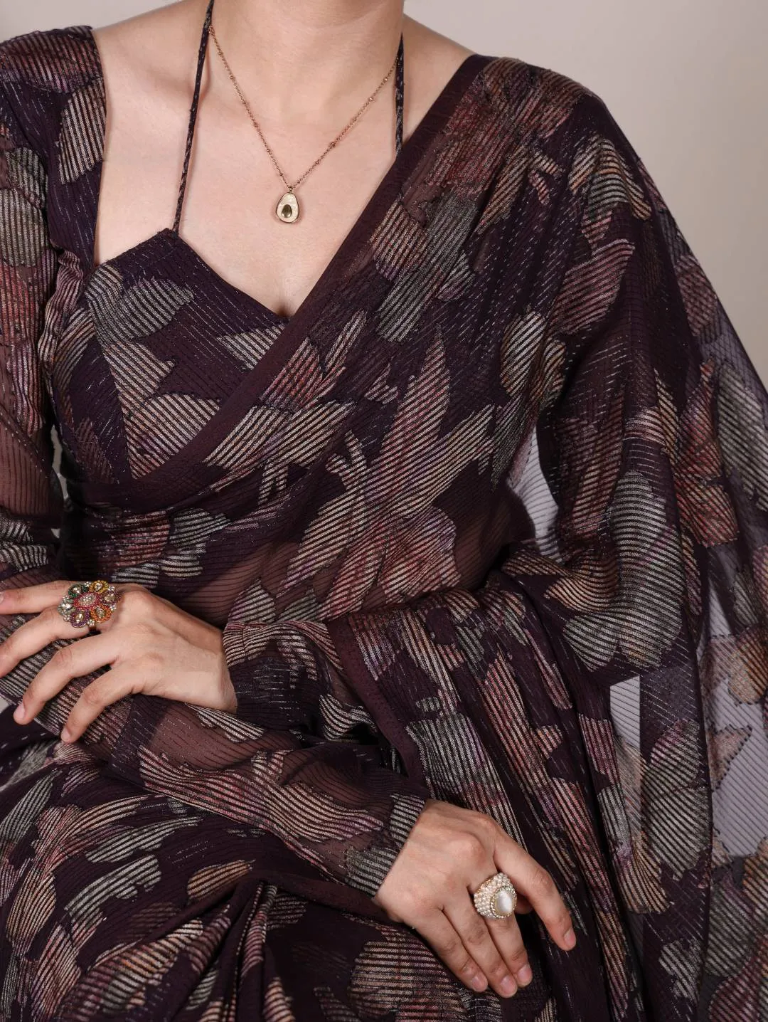 Launching WMN 7052 Alara Lurex Brasso Floral Viscose Brasso Saree Wholesale 2026