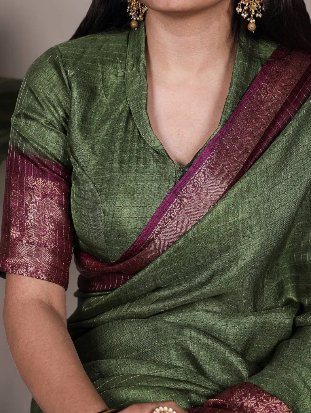 Buy WMN 7906 Dola Chex Zari Weaving Work Saree Wholesale 2026