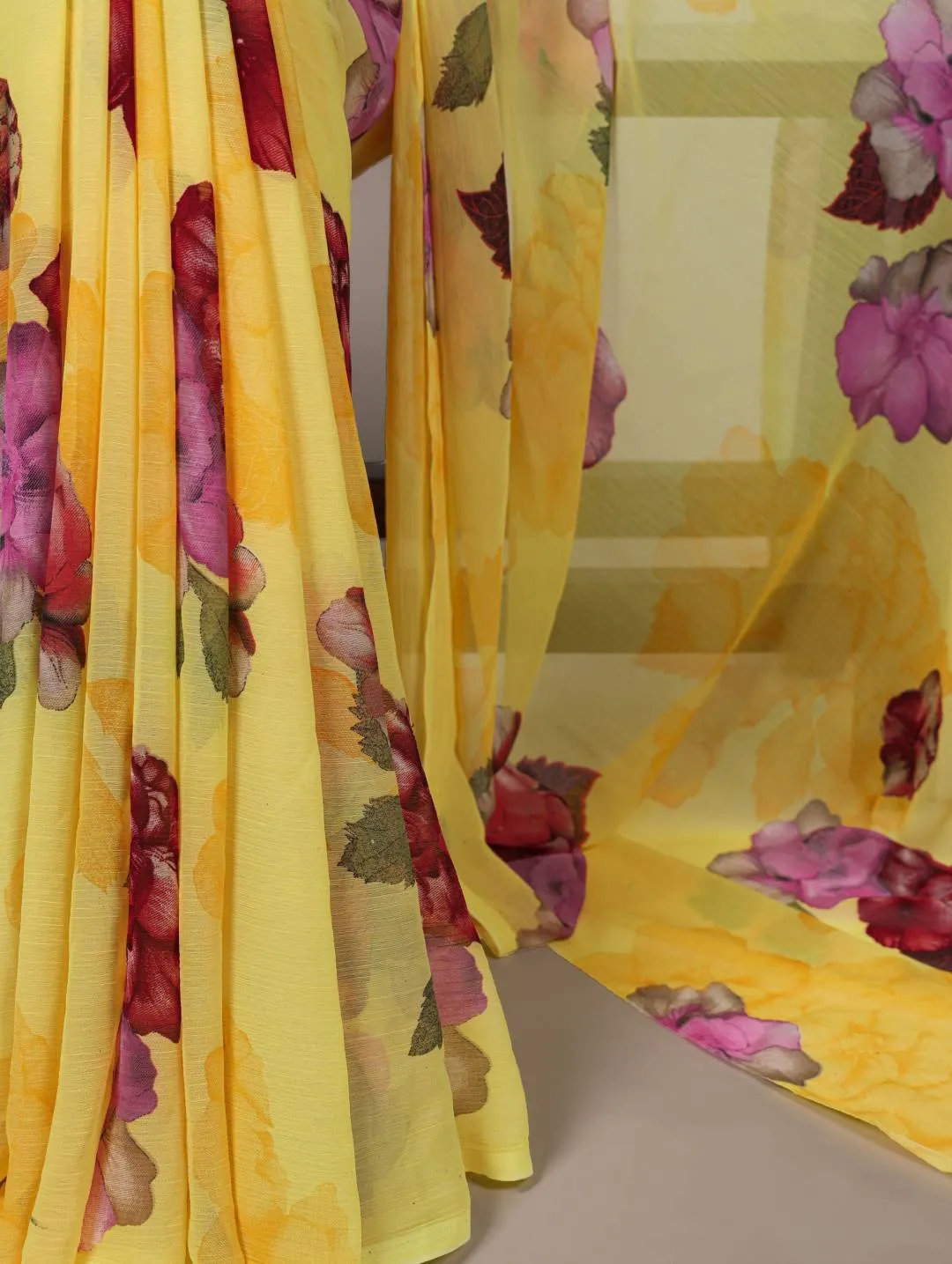 Beautiful WMN 7009 Chiffon Floral Printed Saree Wholesale 2026