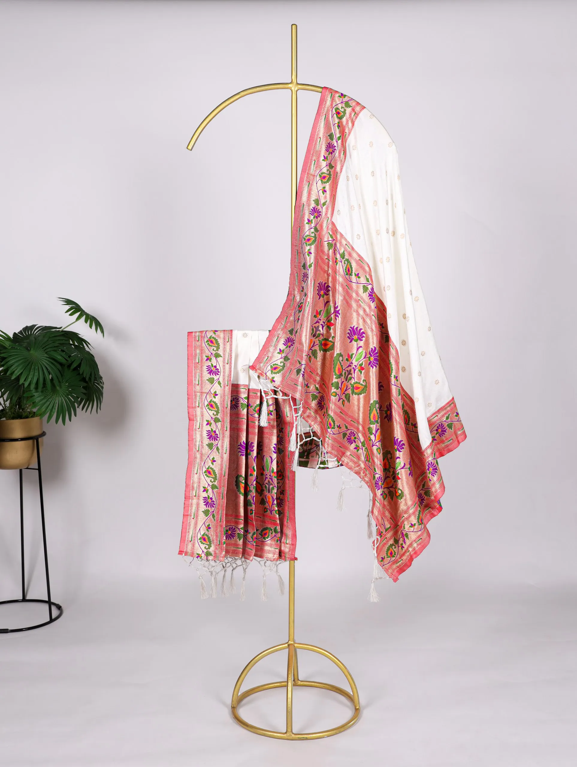 Beautiful WMN 4015 Jacquard Weaving Zari Work Dupatta Wholesale 2026