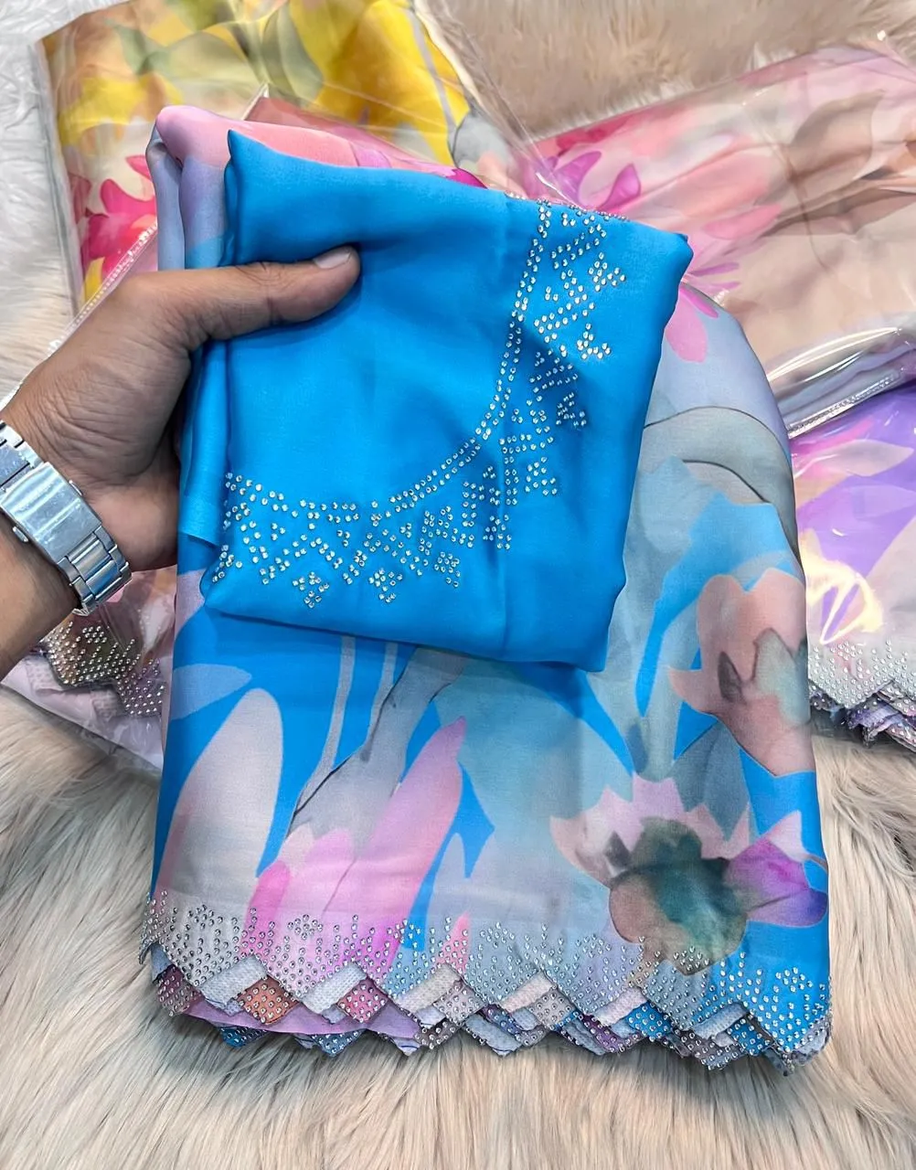 SNT Maheshwari Silk With Border Dimond Work