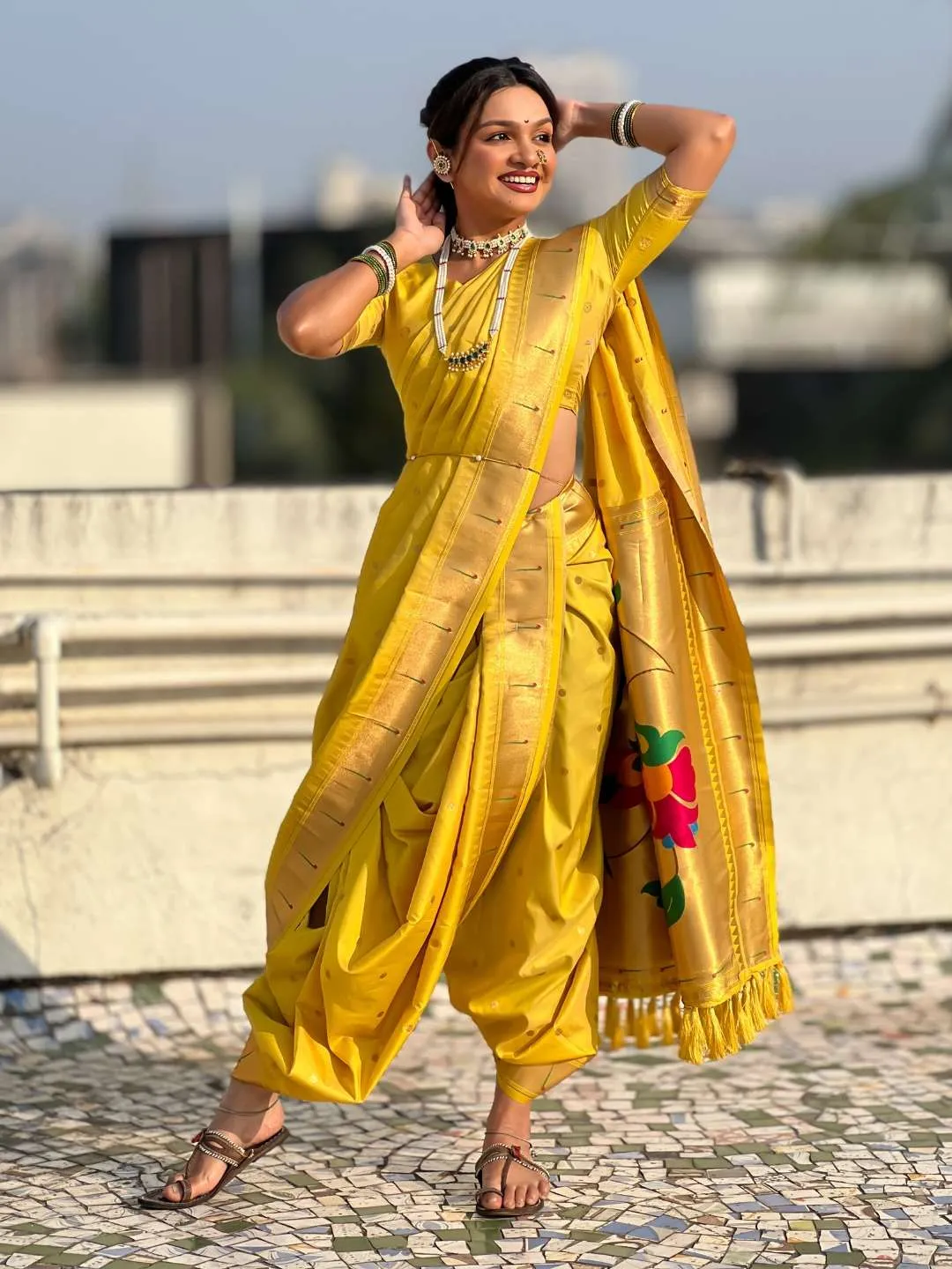 BLJ Nauvari Maharashtra Paithani Silk 9 Yard Saree Online Wholesale Surat India