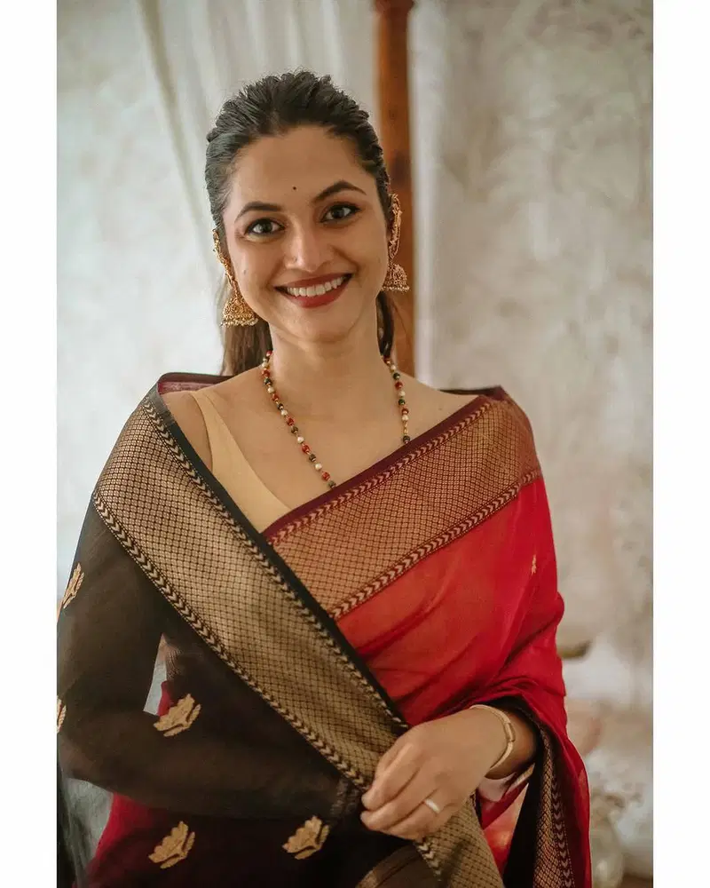 Soft Silk 5060 Linen Slub Weaving Saree Collection Wholesale