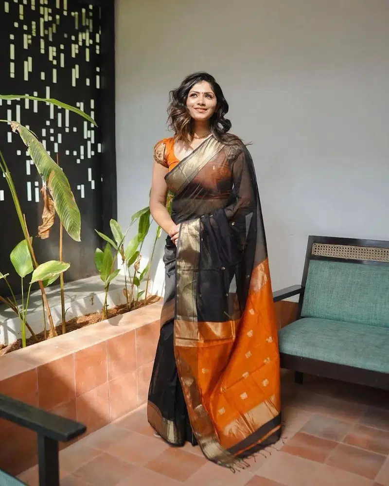 Soft Silk 5060 Linen Slub Weaving Saree Collection Wholesale