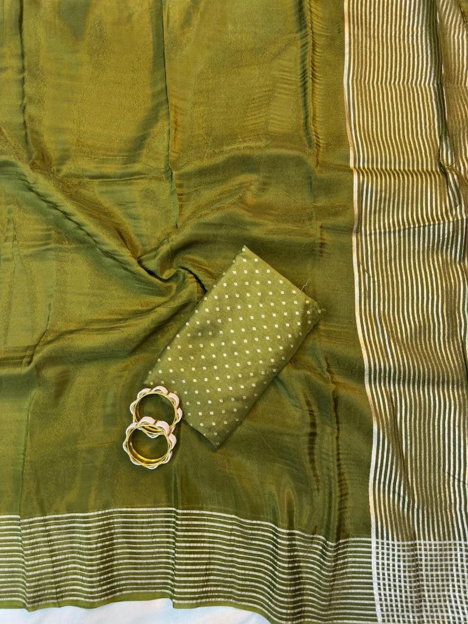 RGS Silk Zari Work Festival & Party Wear Wholesale Surat Saree