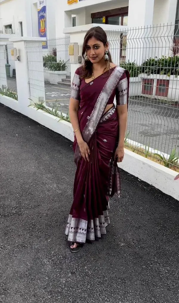 Laxmi 994 Lichi Silk Party Wear BollyWood Saree Wholesale Surat