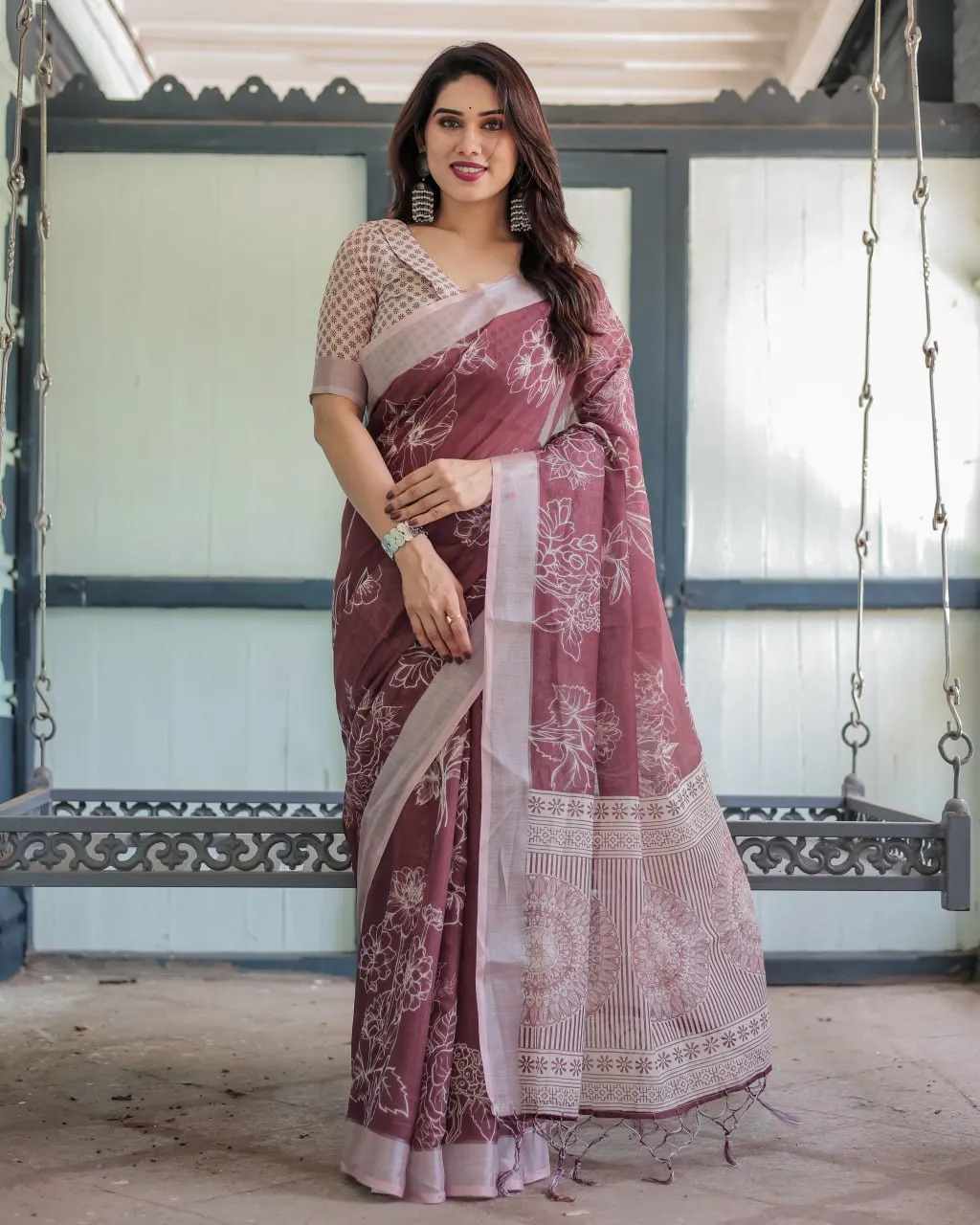 VFT Linen Cotton Fancy Printed Daily Wear Saree Market In India
