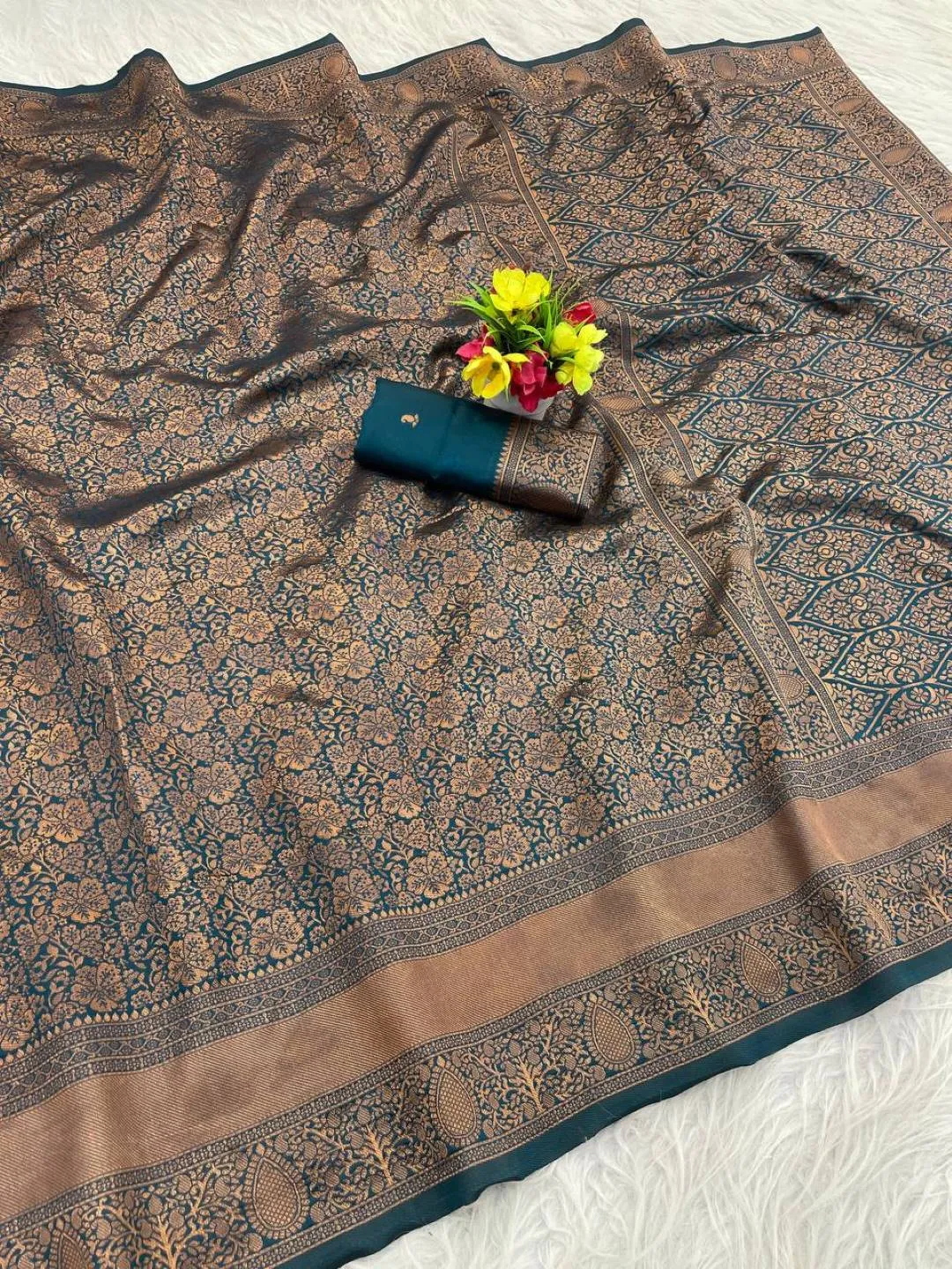 Laxmi 1596 Lichi Silk Wedding Wear Banarasi Saree In Shopping Surat
